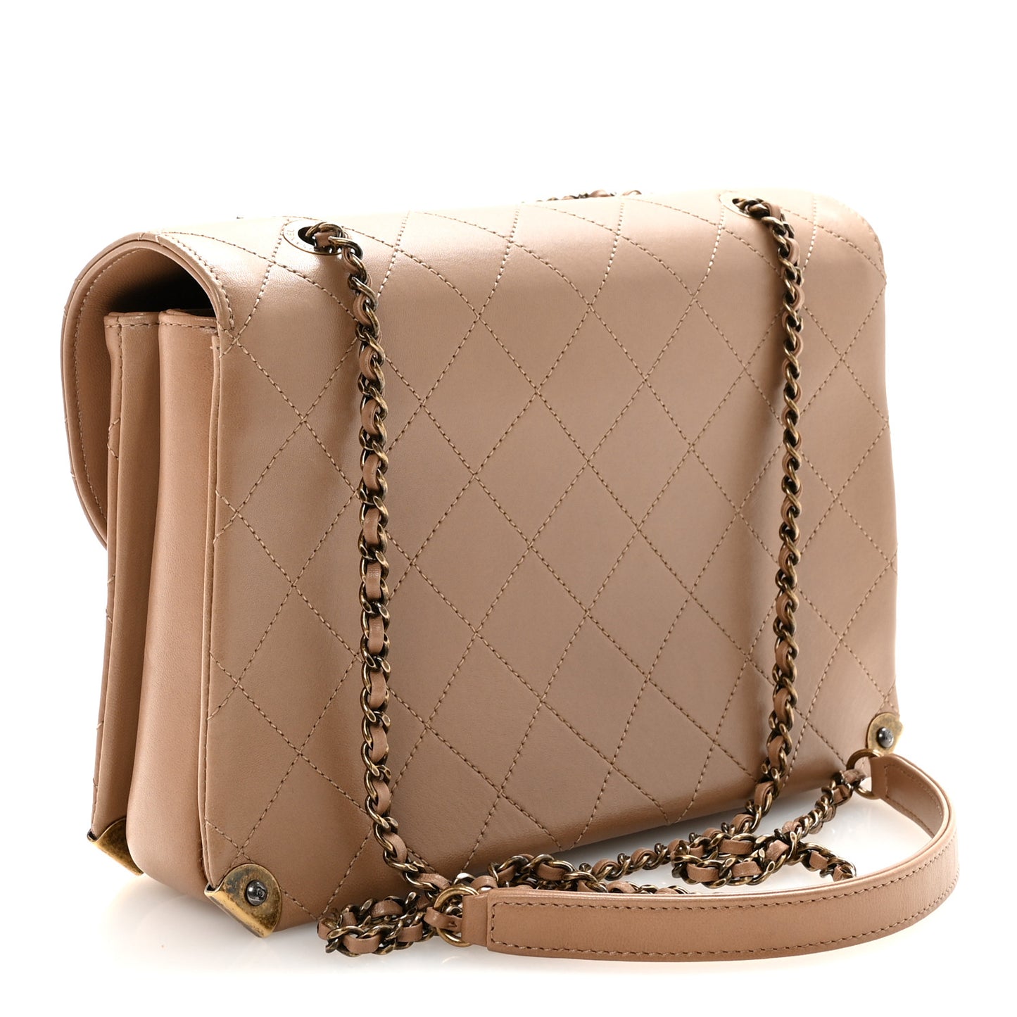 Shiny Lambskin Quilted Around The Corner Flap Beige