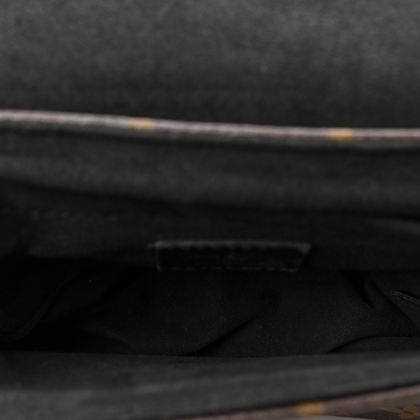 Monogram Locky BB Black