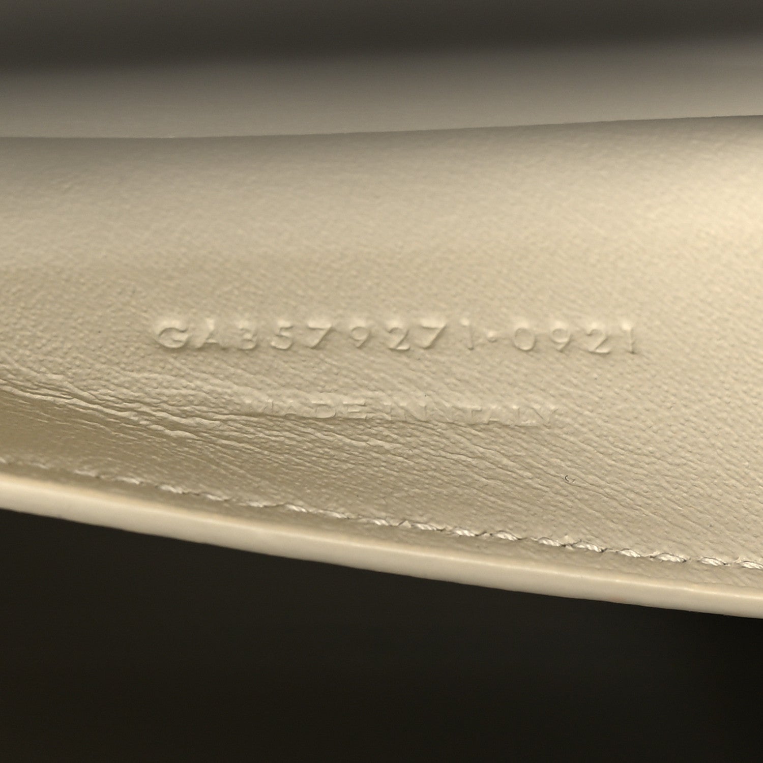 Saint Laurent Smooth Calfskin Manhattan Shoulder Bag Crema Soft 7 of 11