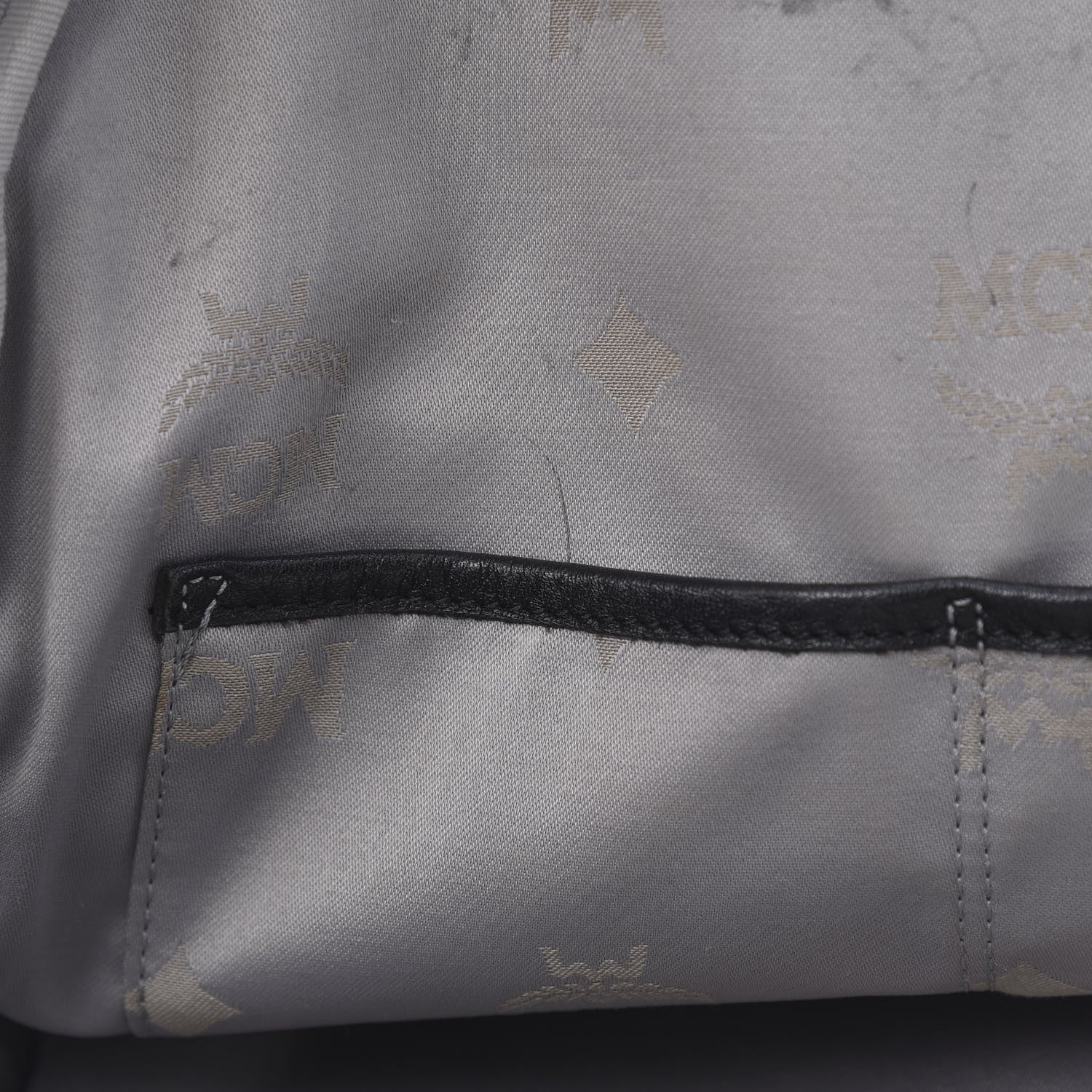 MCM Visetos Crown Stud Medium Stark Backpack White 13 of 14