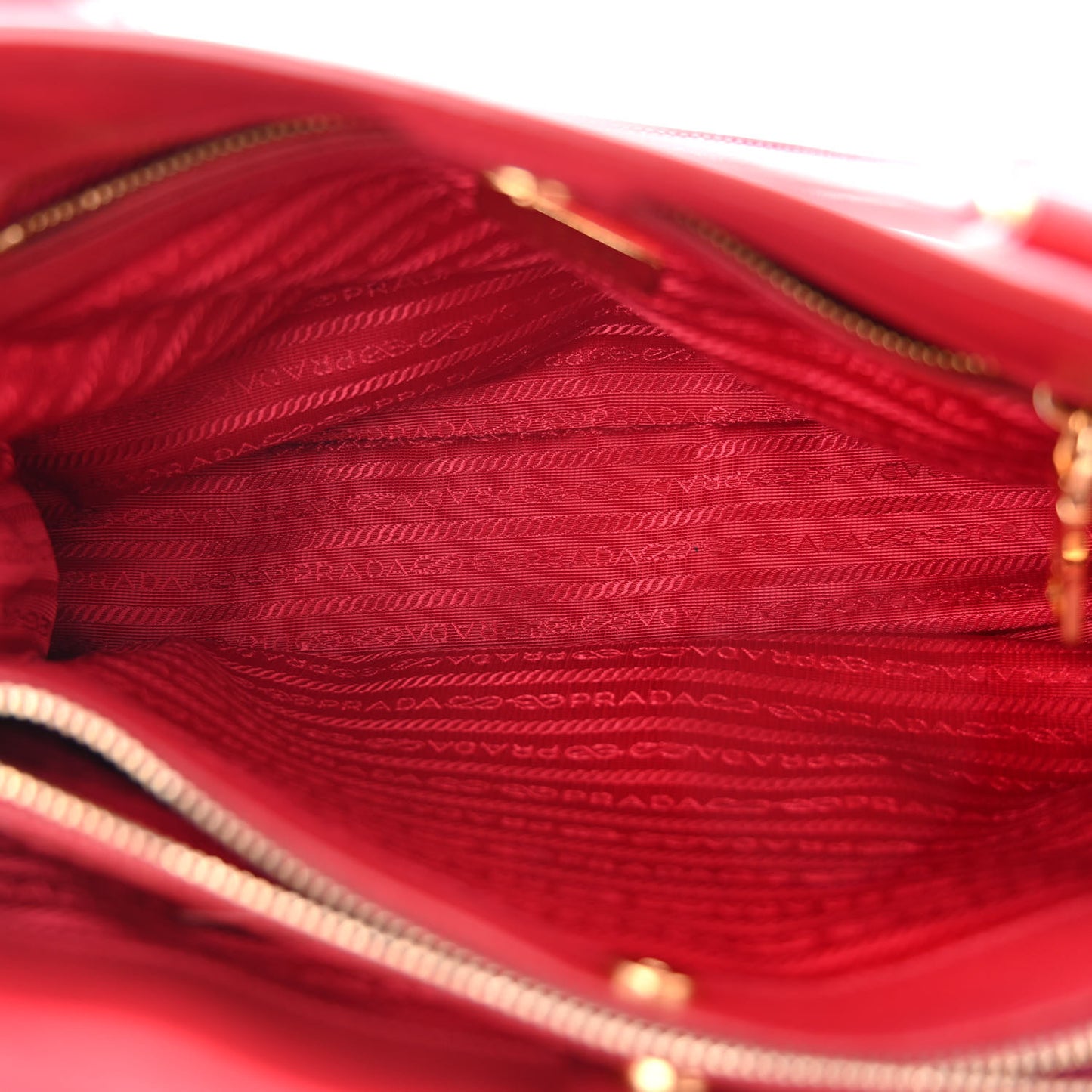 Saffiano Medium Galleria Double Zip Tote Fuoco