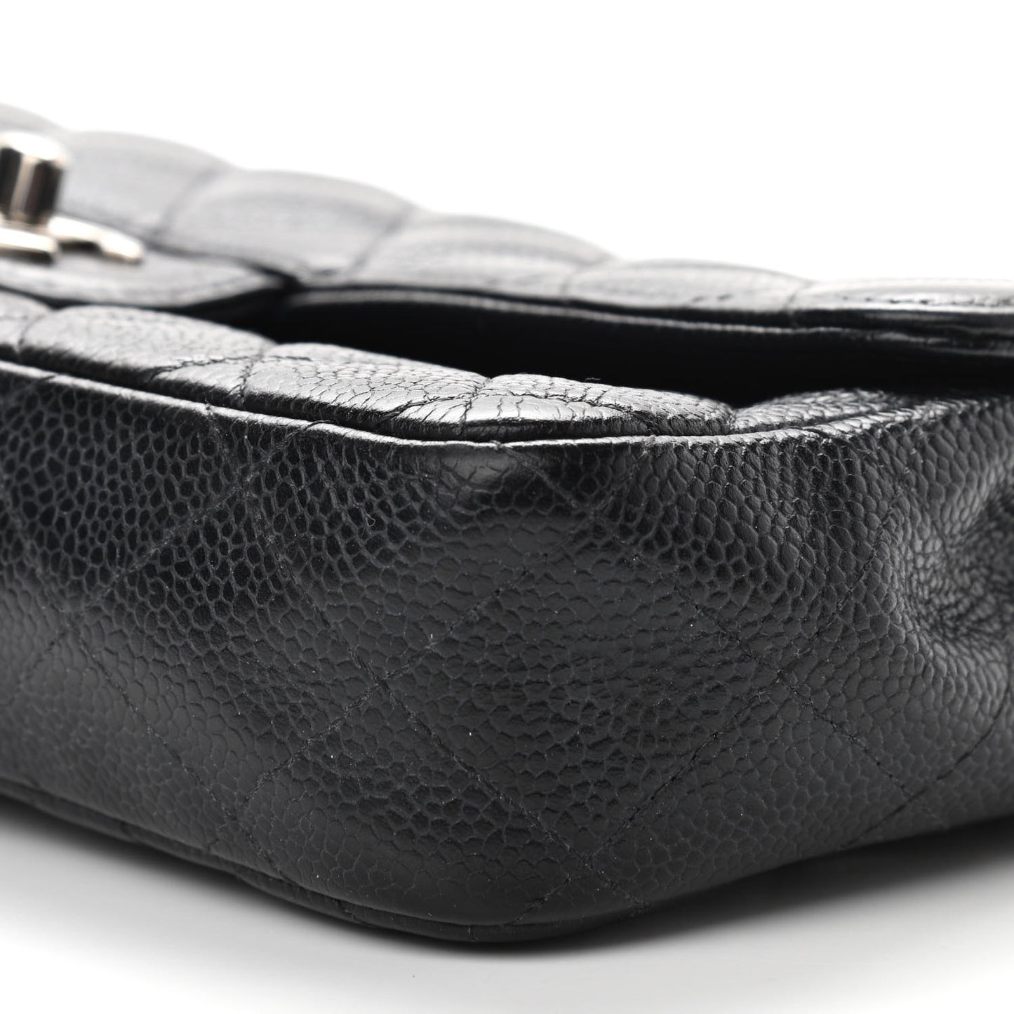 Caviar Quilted East West Flap Black