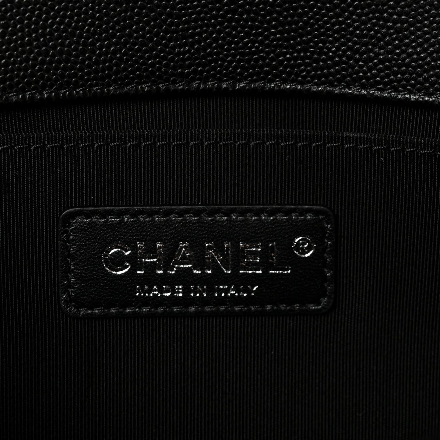 Caviar Quilted Medium Boy Flap Black