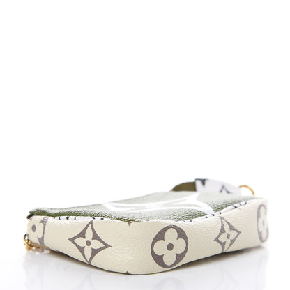 Louis Vuitton Monogram Giant Micro Pochette Accessories Kaki White 4 of 8