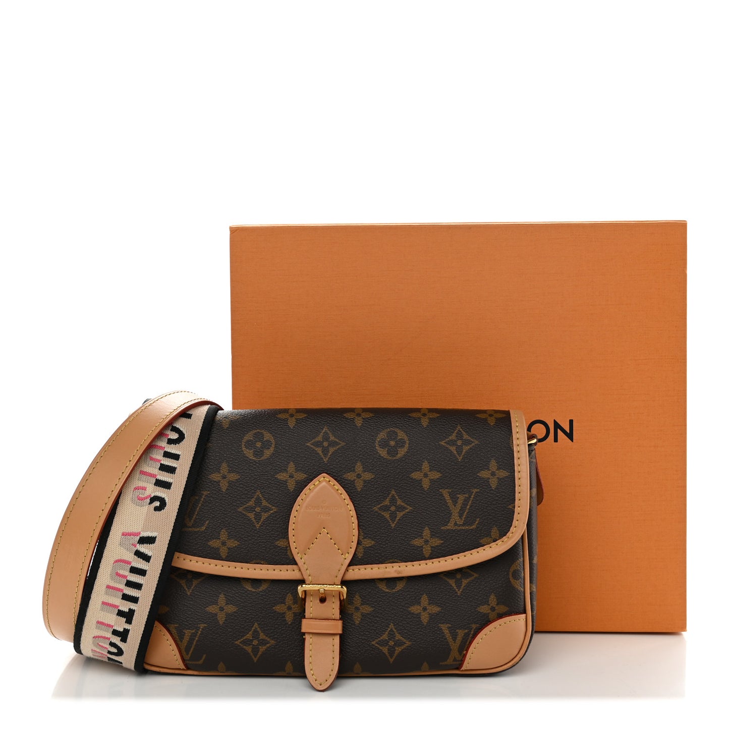 Monogram Diane Black