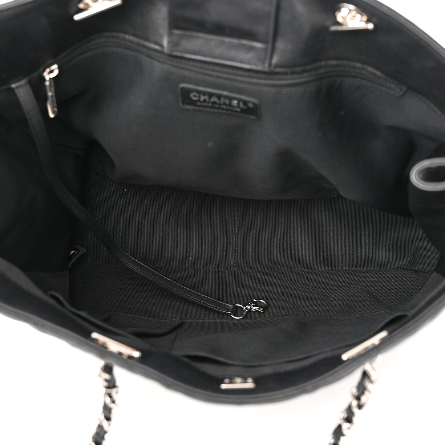 Calfskin Quilted Large Classic Shopping Tote Black