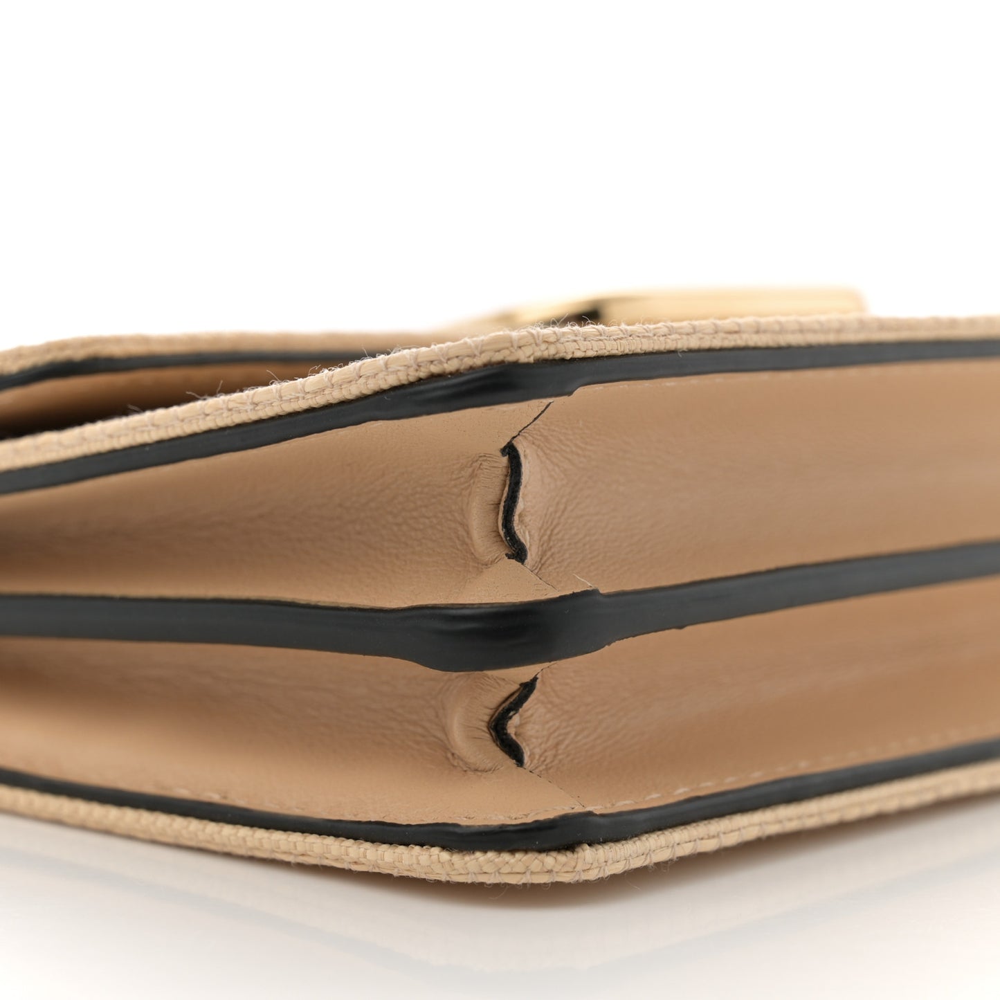Raffia VLogo Wallet on Chain Beige