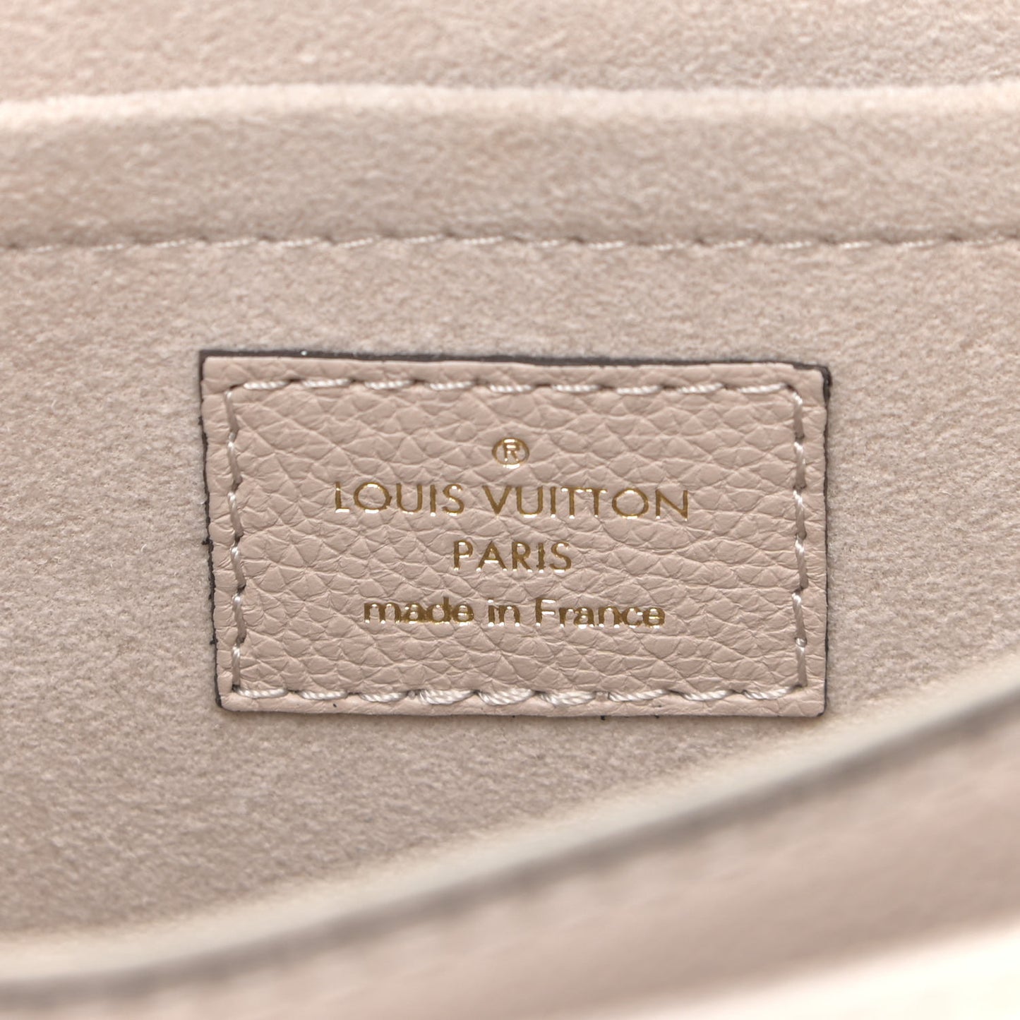 Grained Calfskin Lockme Tender Greige
