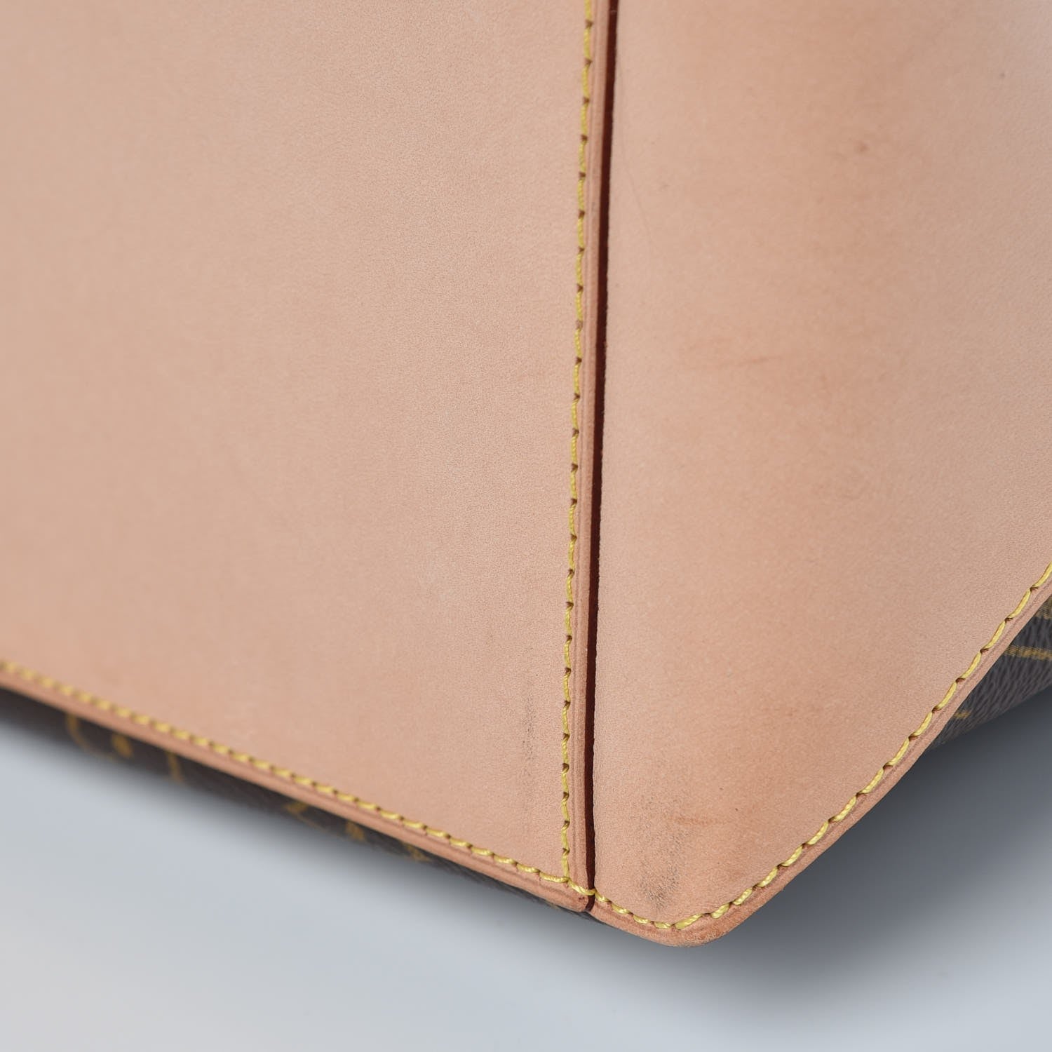 Louis Vuitton Monogram Cabas Mezzo 10 of 10