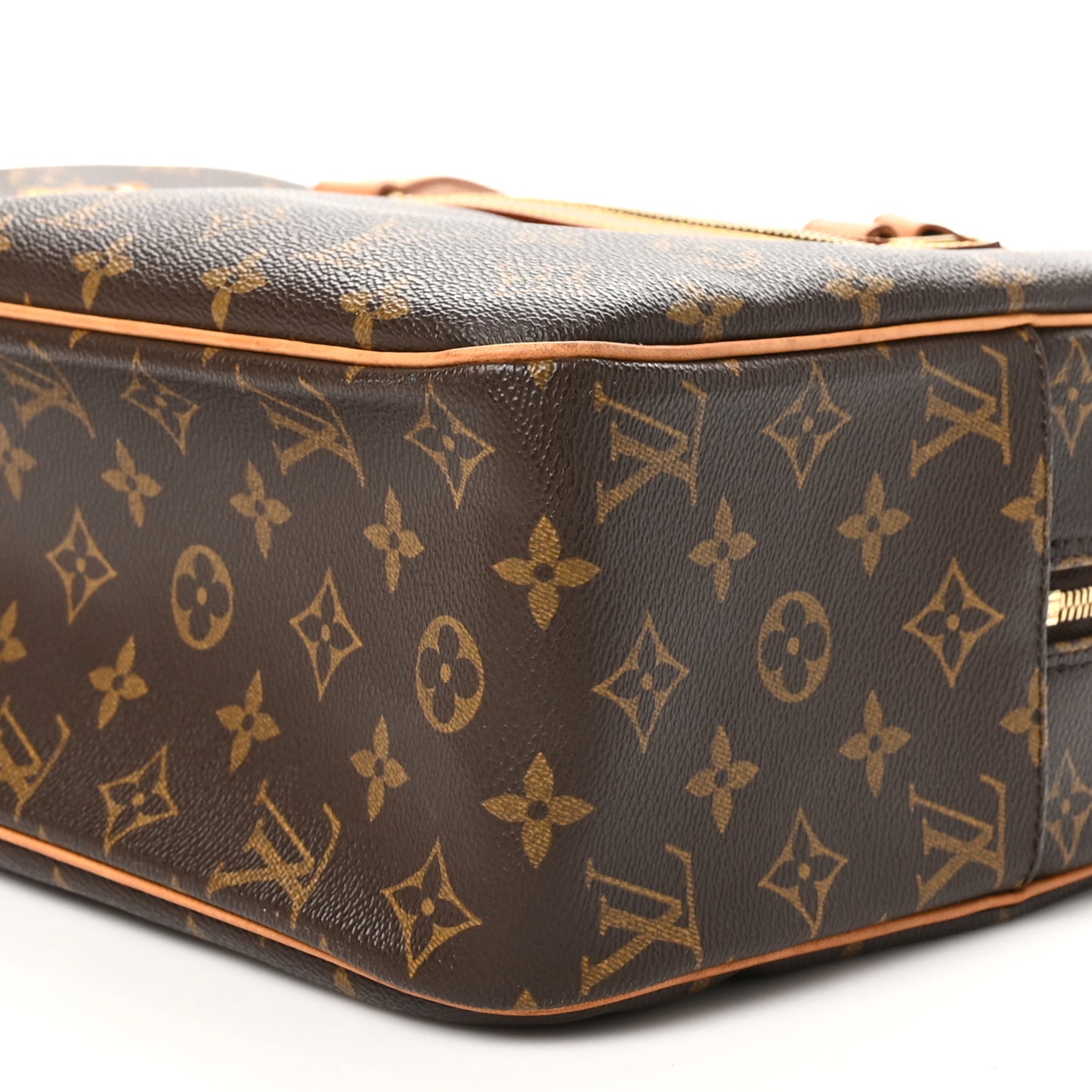 Monogram Cite GM