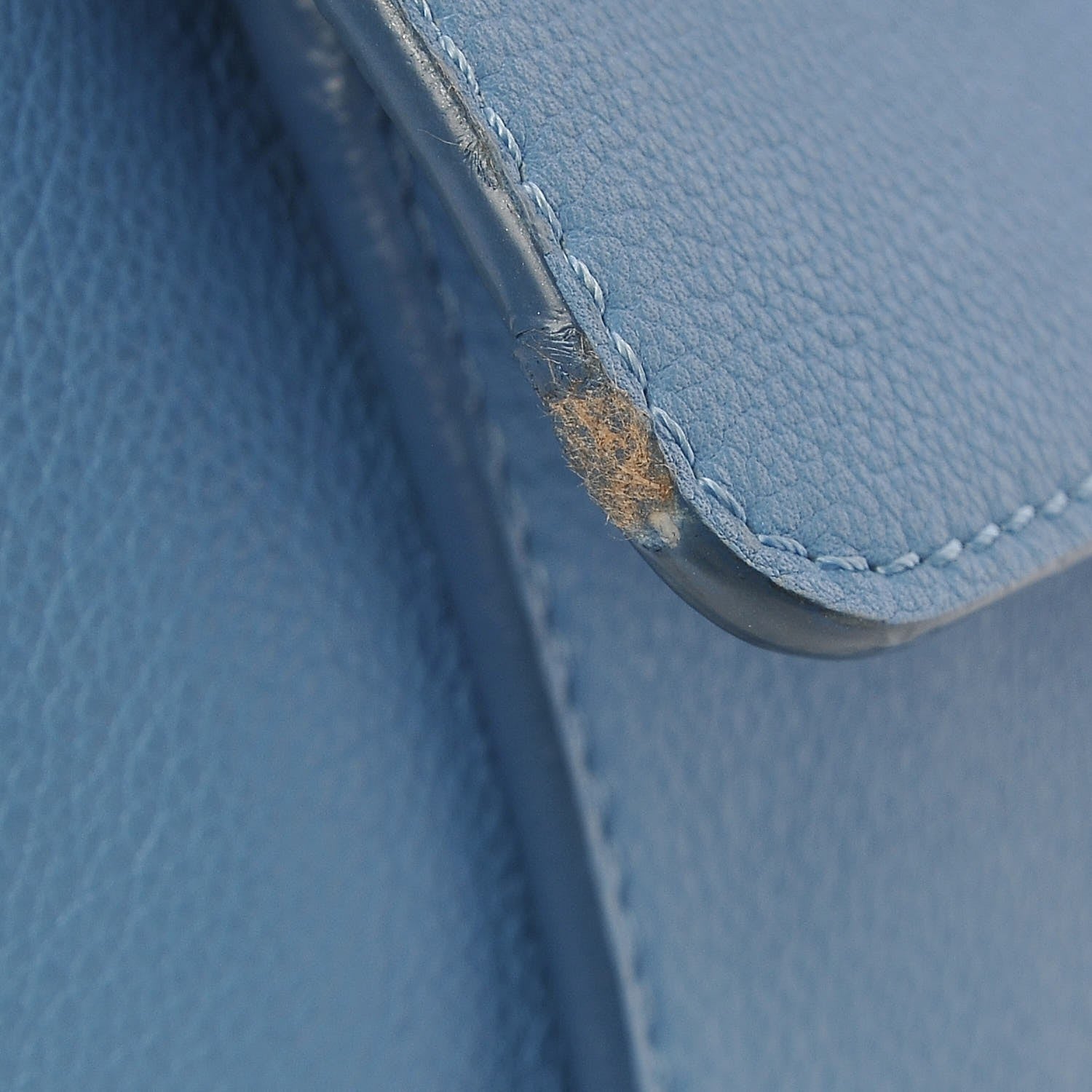 Louis Vuitton Calfskin Lockme MM Bleuet 16 of 19