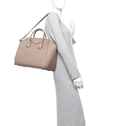 Givenchy Sugar Goatskin Medium Antigona Linen 2 of 12