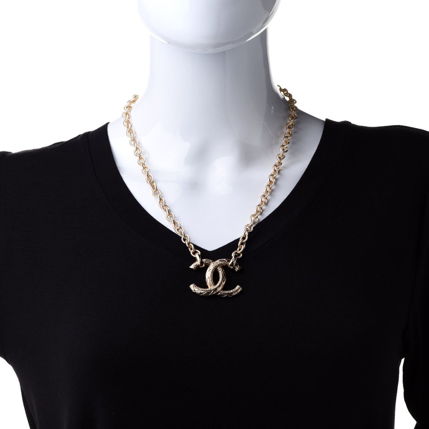 Metal Quilted CC Necklace Gold