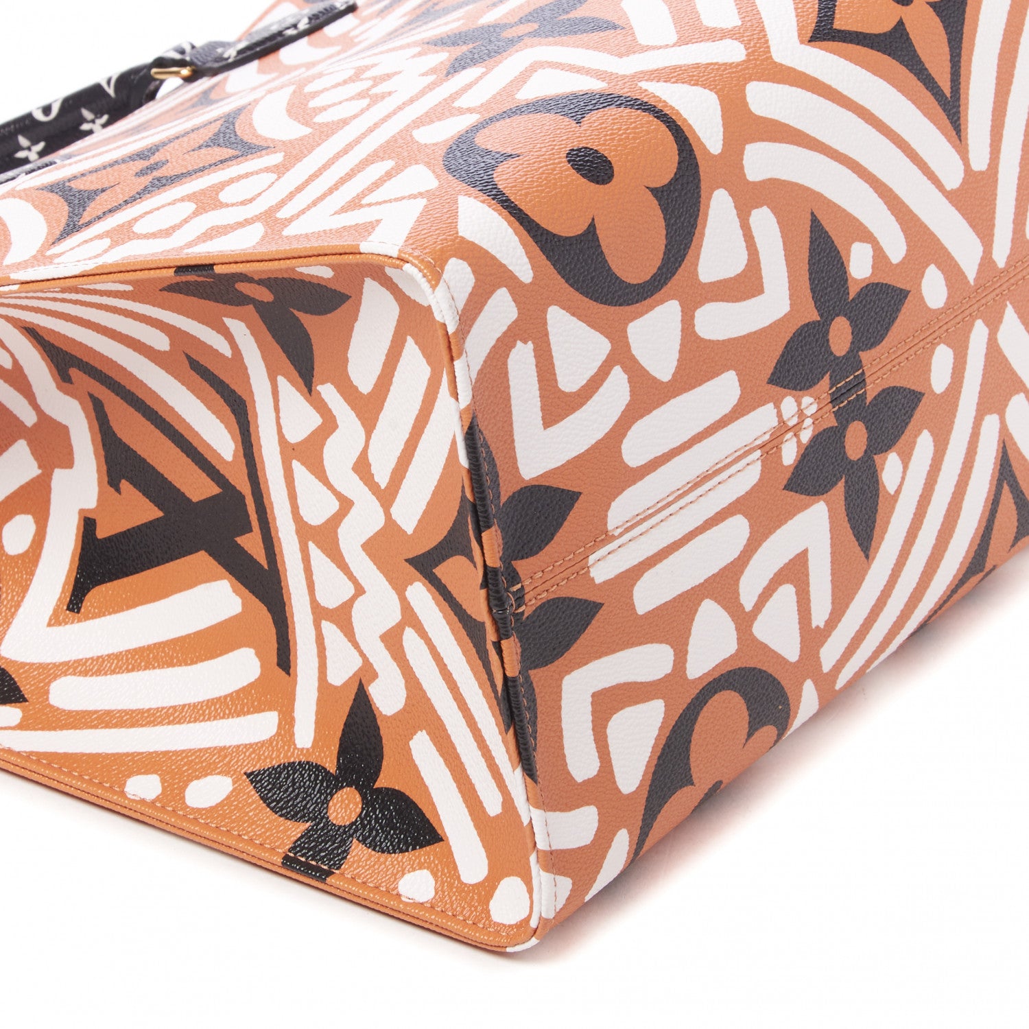 Louis Vuitton Monogram Giant Crafty Onthego GM Crème Caramel 5 of 8