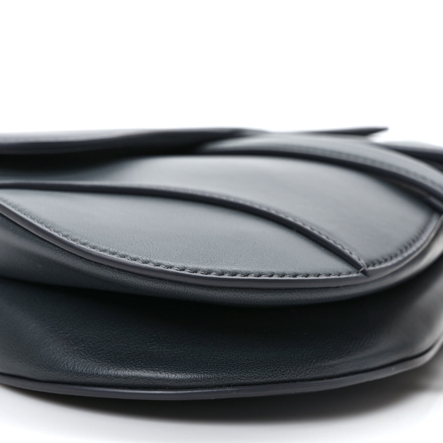 Gradient Calfskin Saddle Bag Gris