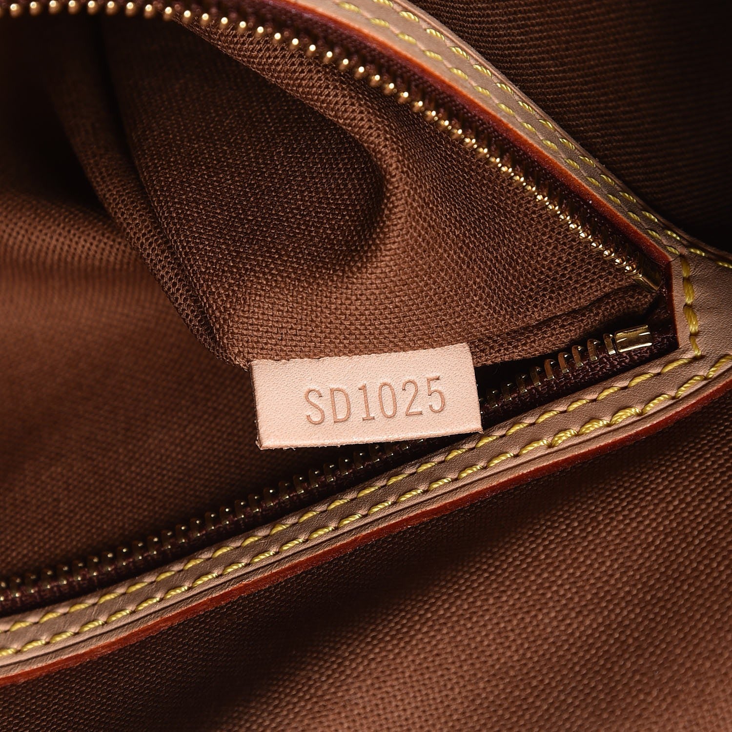 Louis Vuitton Monogram Batignolles Horizontal 7 of 9