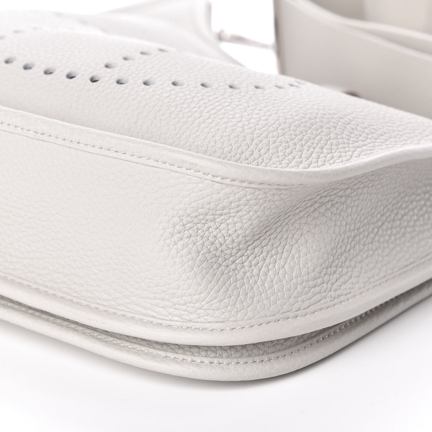 Taurillon Clemence Evelyne III PM Gris Perle