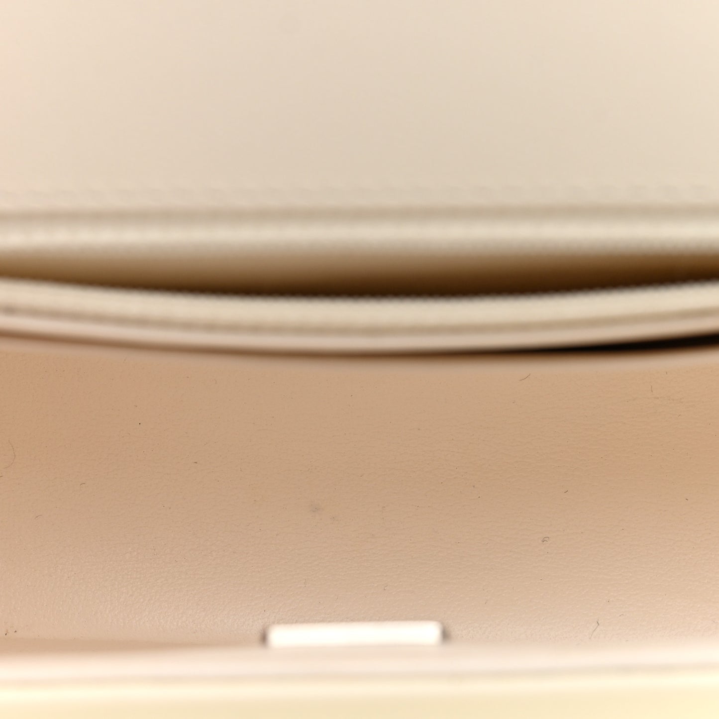 Patent Calfskin Small Camellia Single Flap White