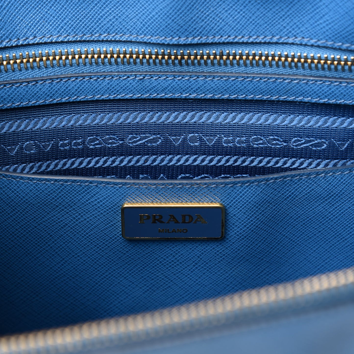 Saffiano Lux Colorblock Medium Galleria Double Zip Tote Bluette Cobalto