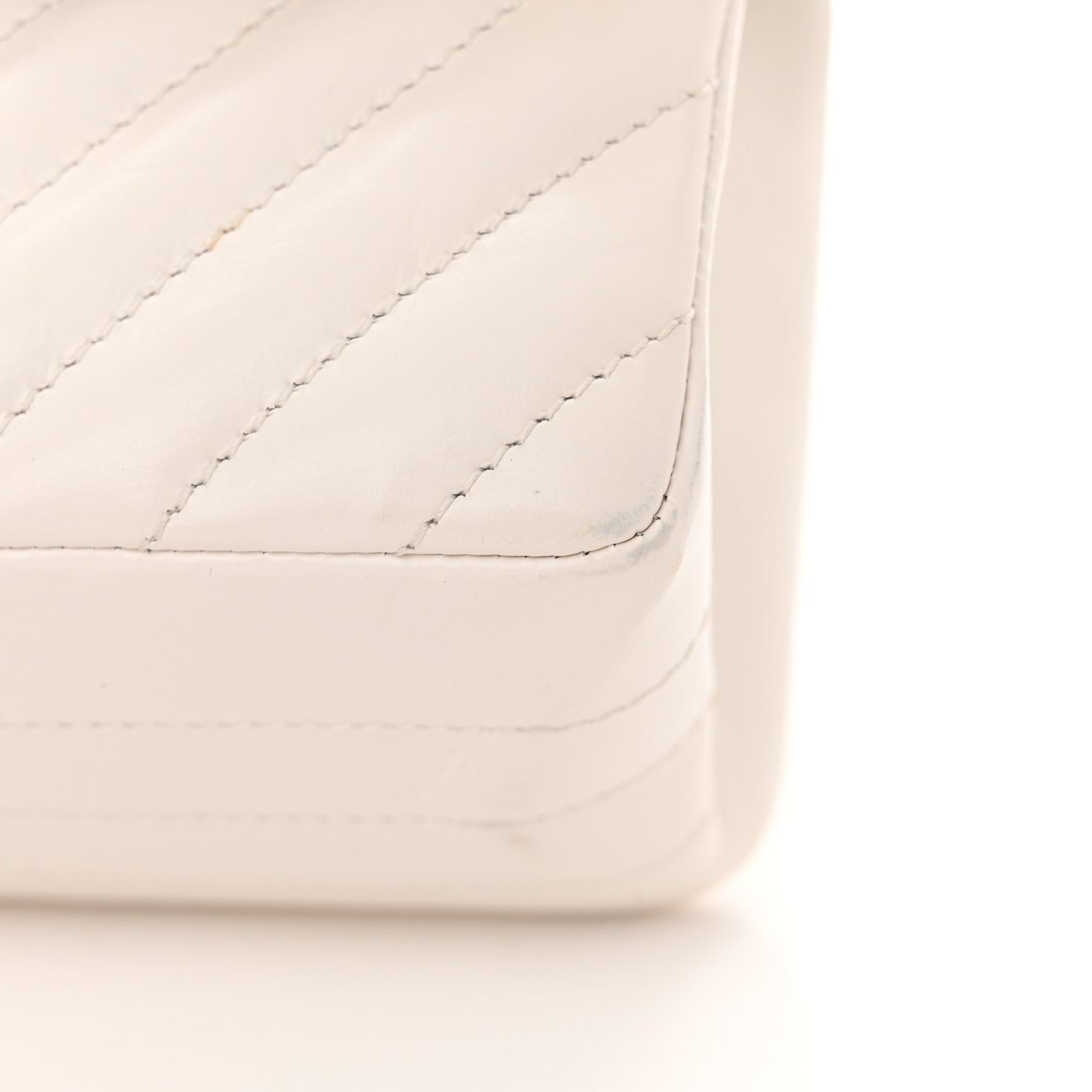 Aged Calfskin Chevron Quilted 2.55 Reissue Mini Flap White