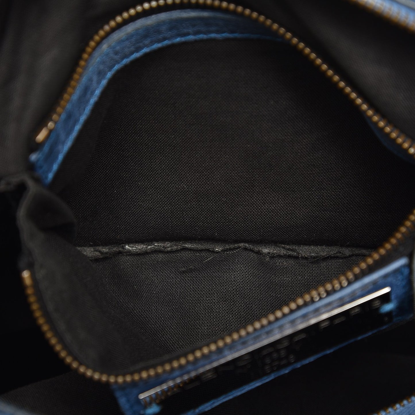 Chevre Classic Hardware City Cornflower Bleu