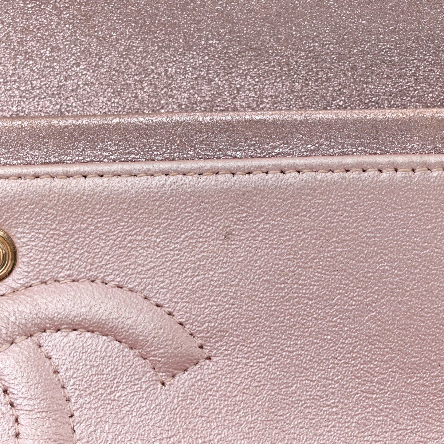 Iridescent Calfskin Quilted Medium Double Flap Light Pink