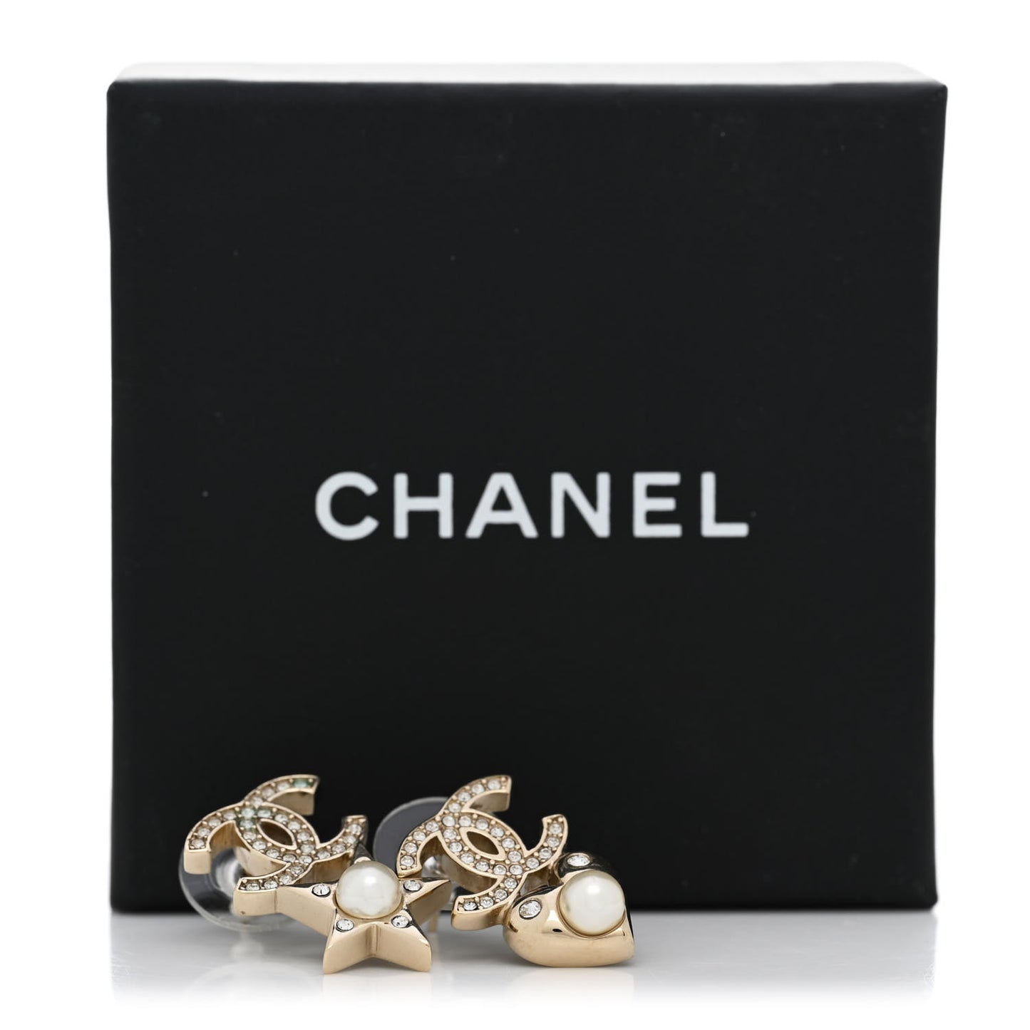 Crystal Pearl Charming Winter CC Star Heart Earrings Gold