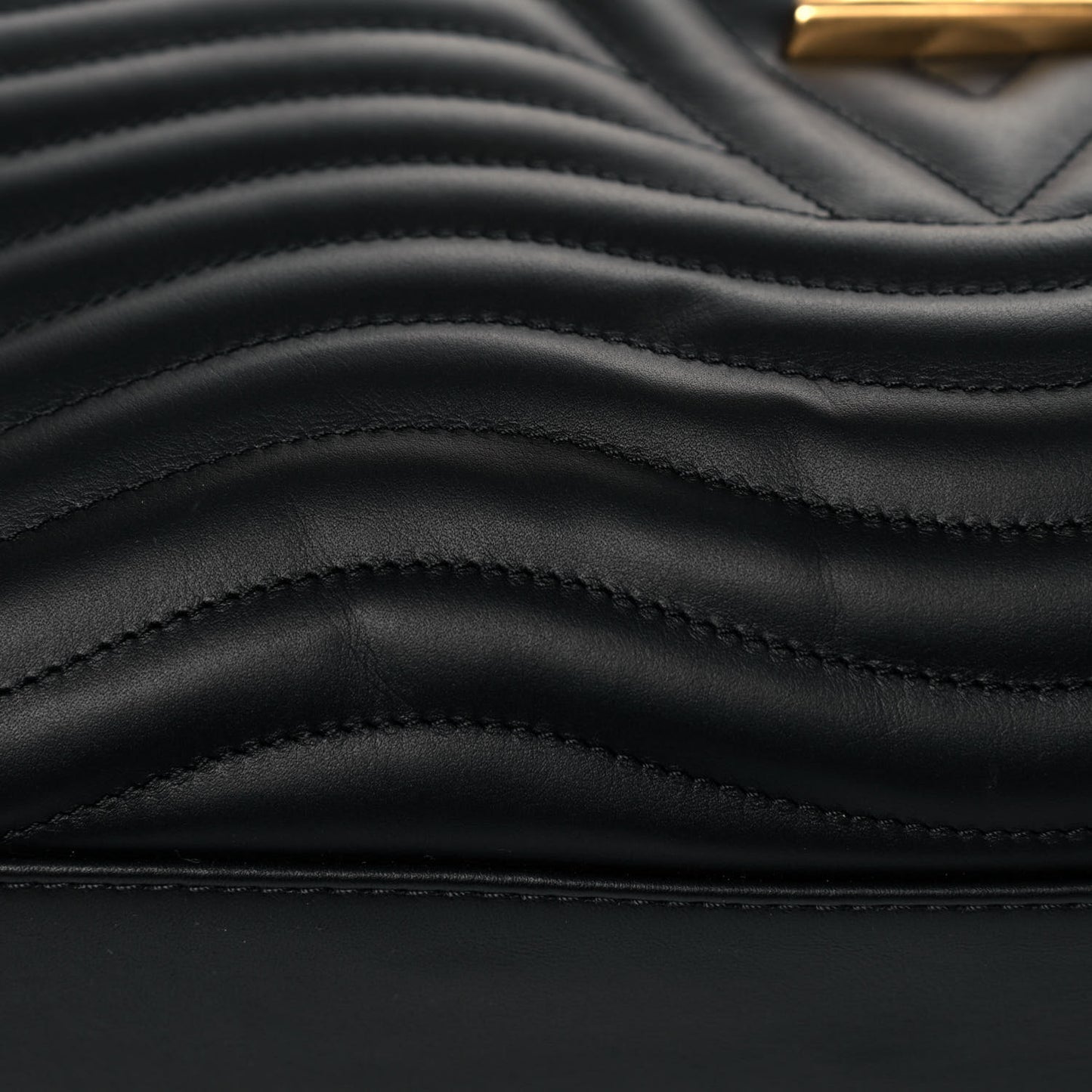 Calfskin New Wave Chain Tote Black