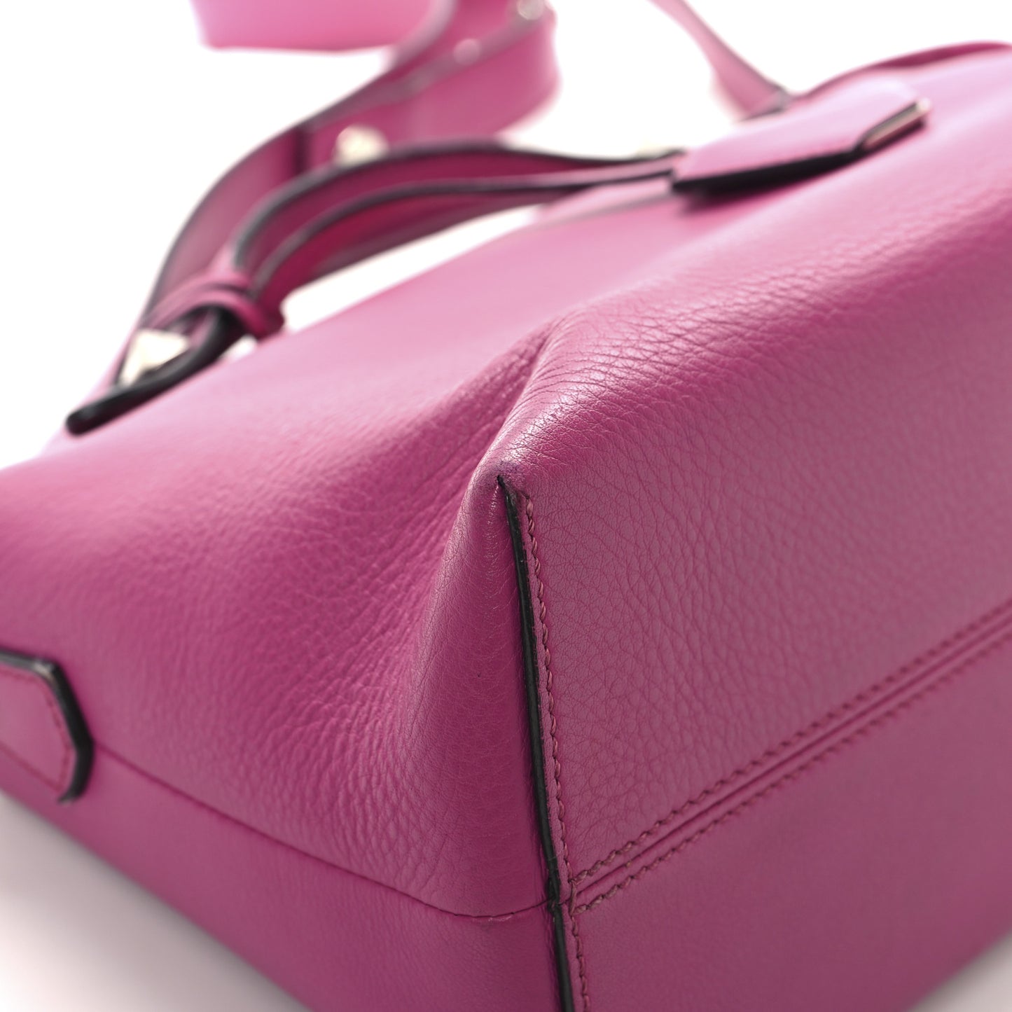 Vitello Dolce Medium By The Way Boston Bag Magenta