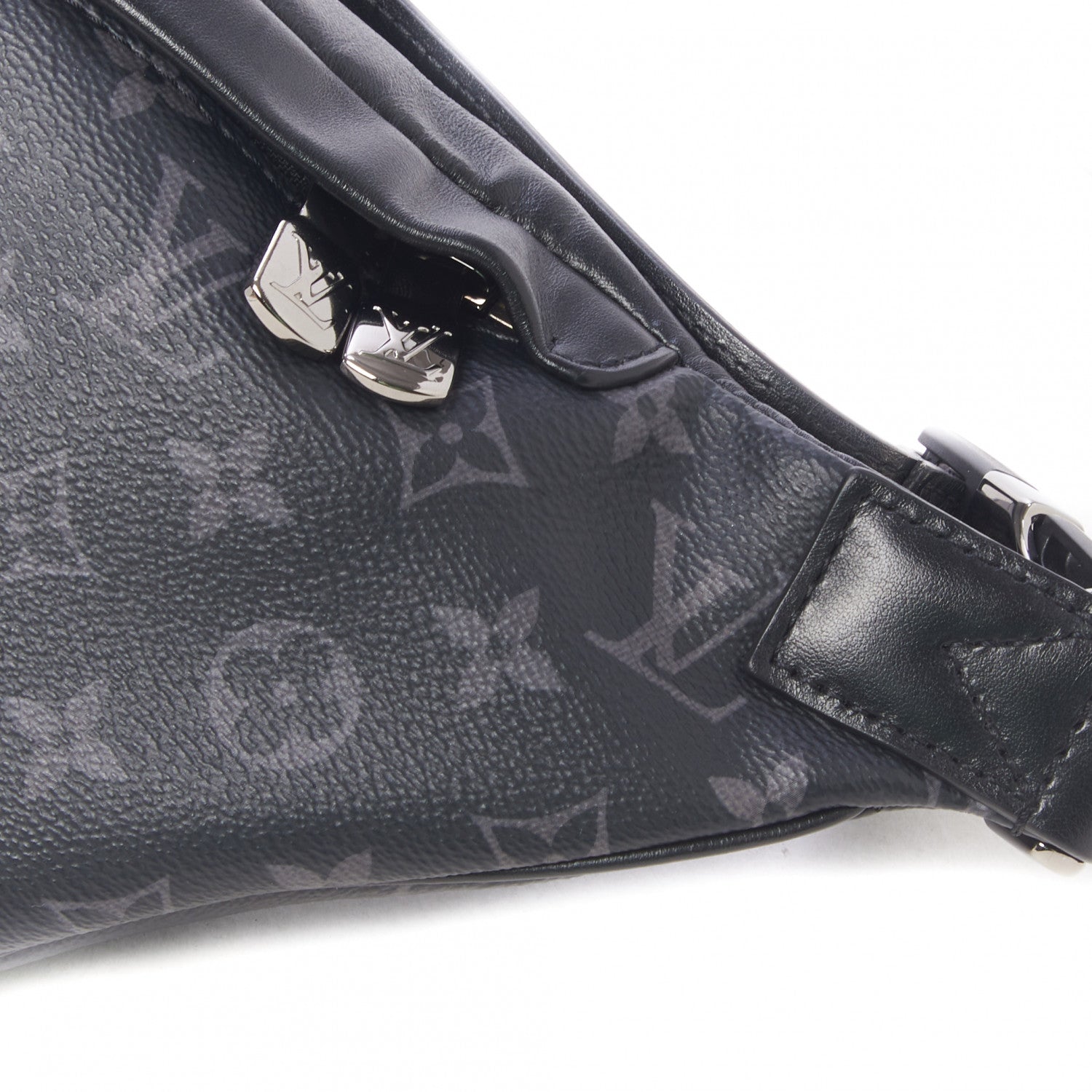 Louis Vuitton Monogram Eclipse Discovery Bumbag 5 of 8