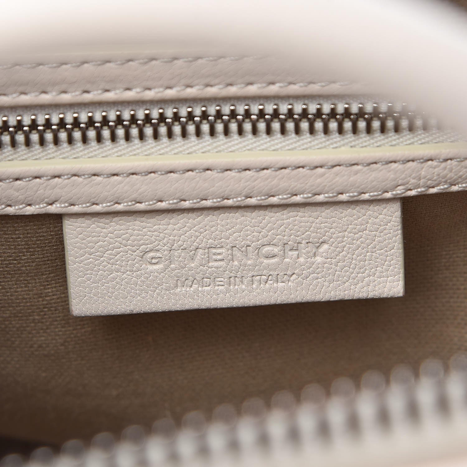 Givenchy Sugar Goatskin Small Antigona Ivory 6 of 14
