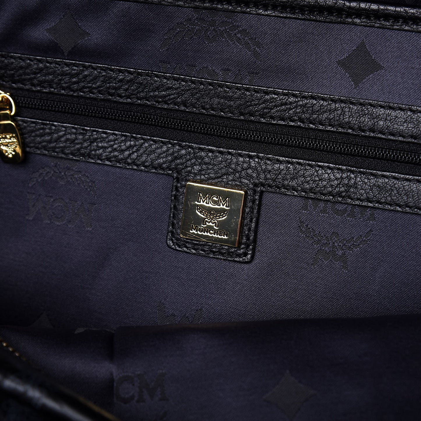 Visetos Studded Medium Stark M Backpack Black