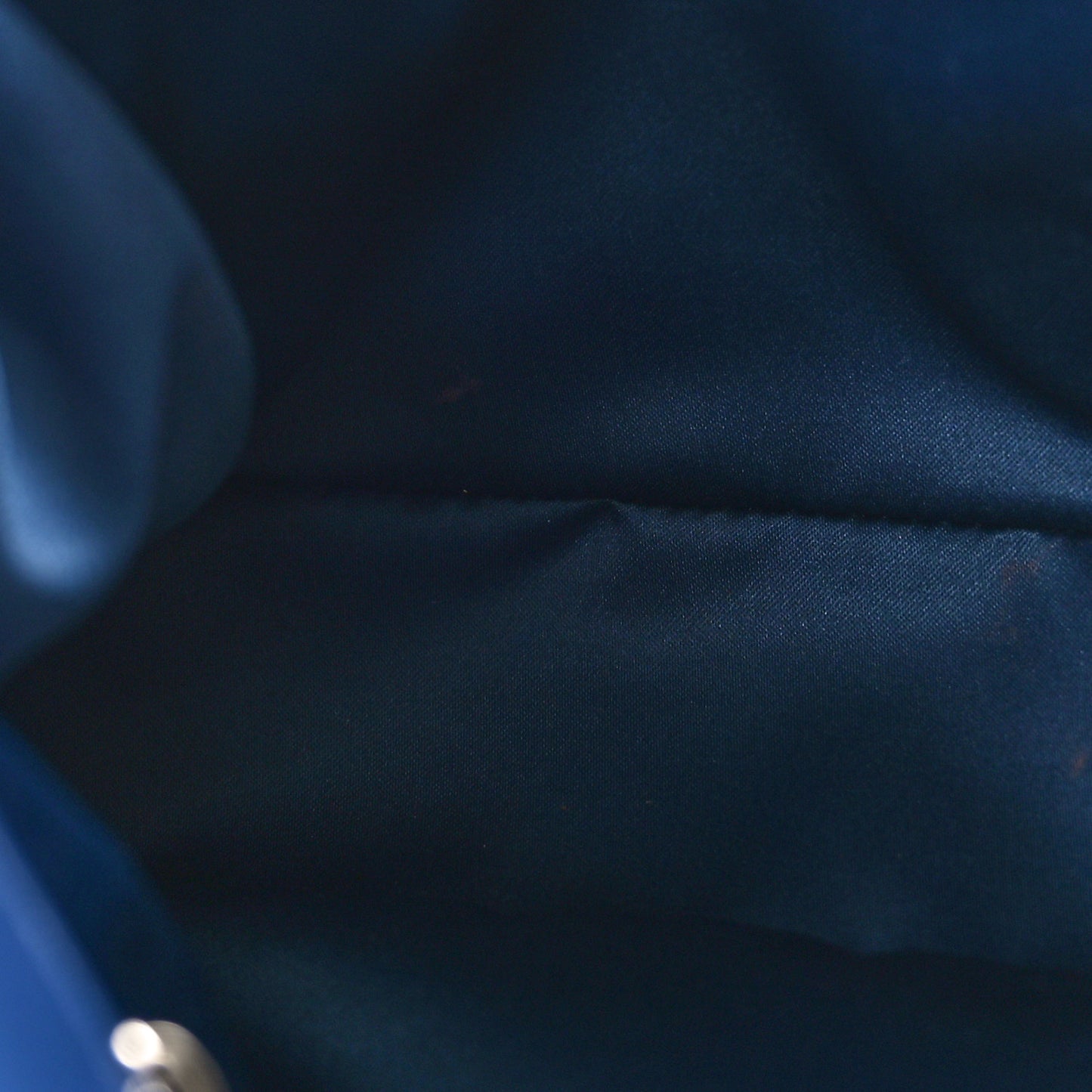 Lambskin Quilted Large CC Crossing Flap Navy
