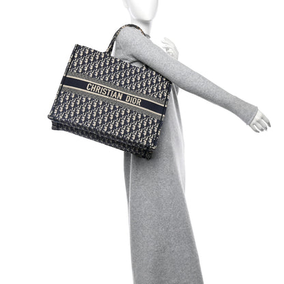 Christian Dior Oblique Large Book Tote Blue Multicolor 3 of 21