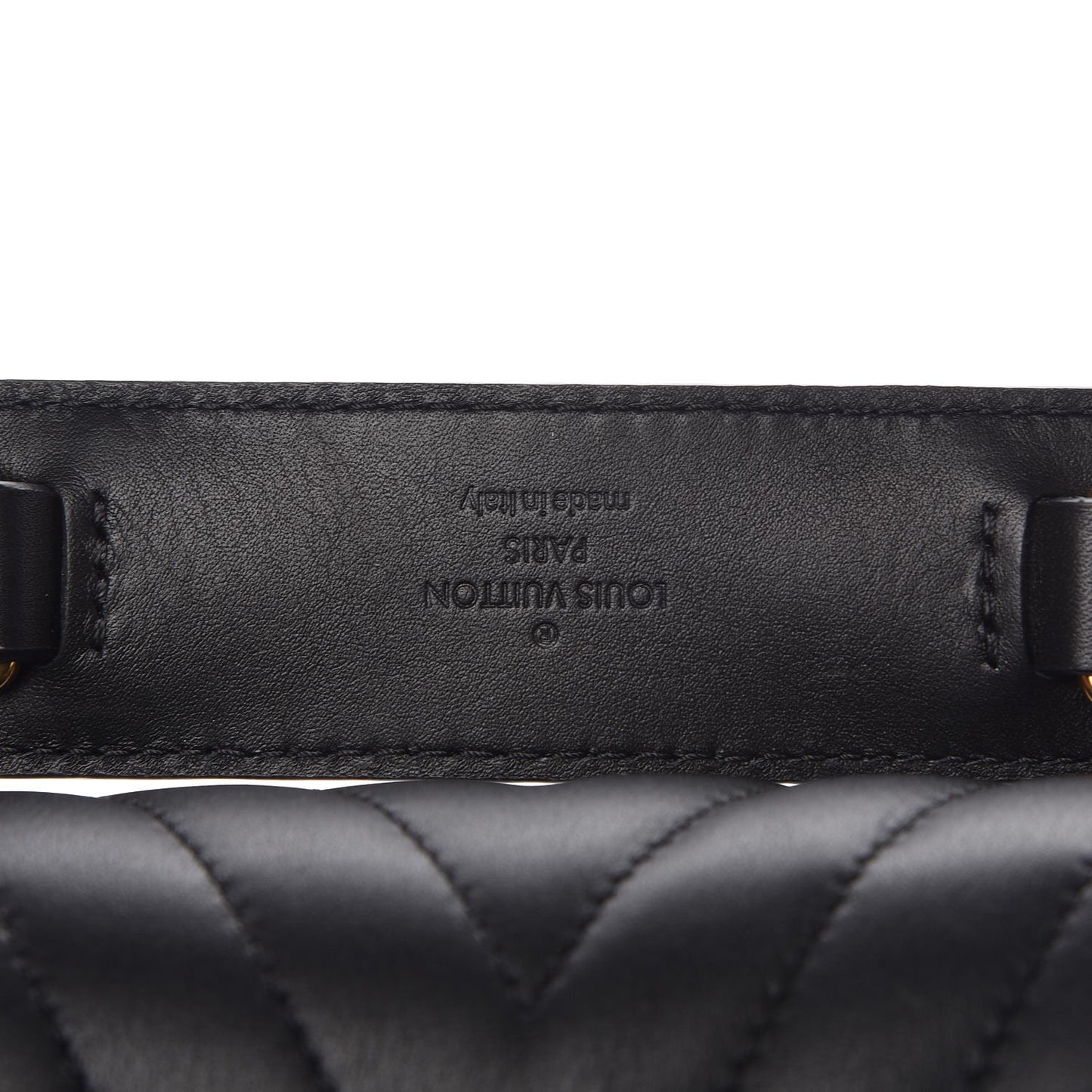 Calfskin New Wave Chain PM Black