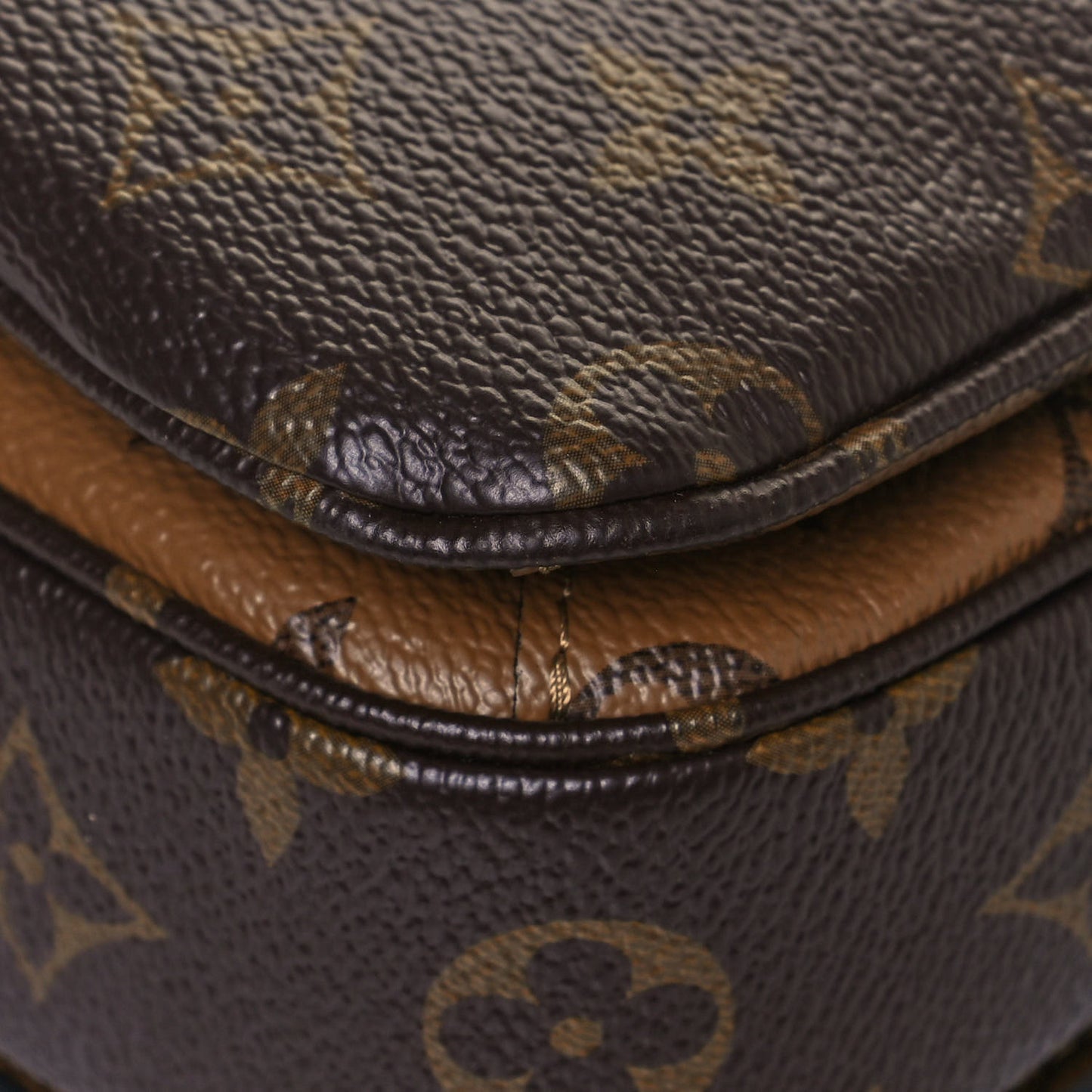 Reverse Monogram Pochette Metis