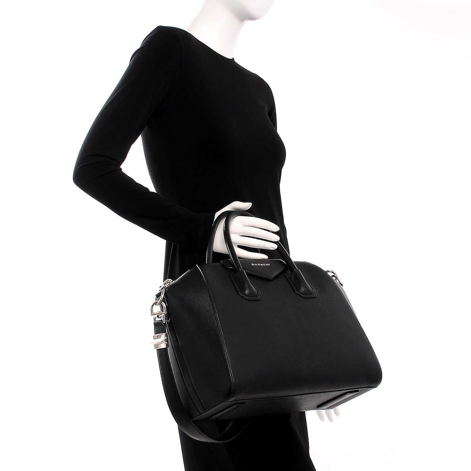 Givenchy Sugar Goatskin Medium Antigona Black 3 of 18