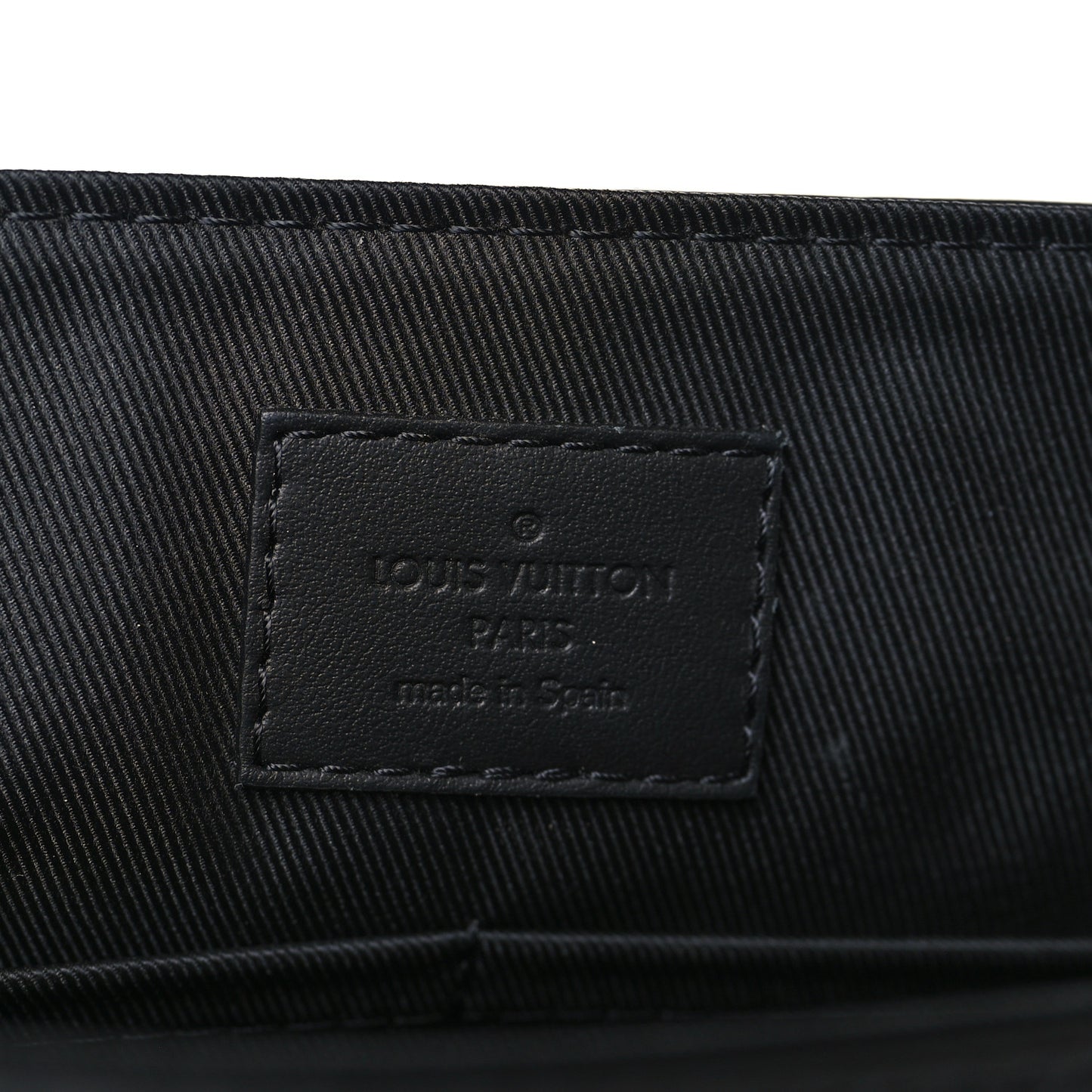 Calfskin Aerogram Messenger Black