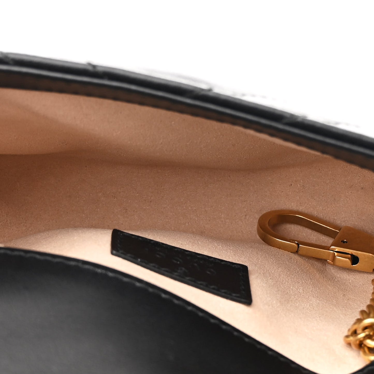Calfskin Matelasse Super Mini GG Marmont Shoulder Bag Black
