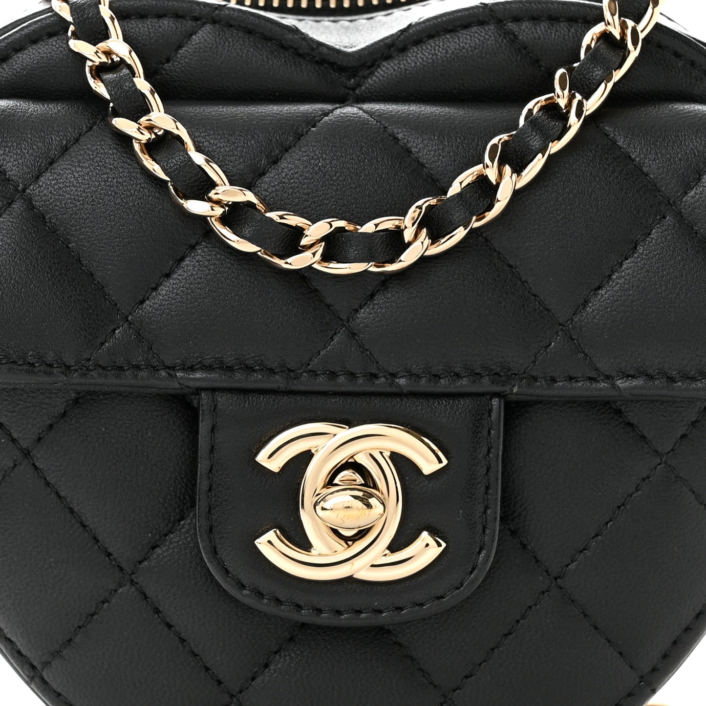 Lambskin Quilted CC In Love Heart Clutch With Chain Black