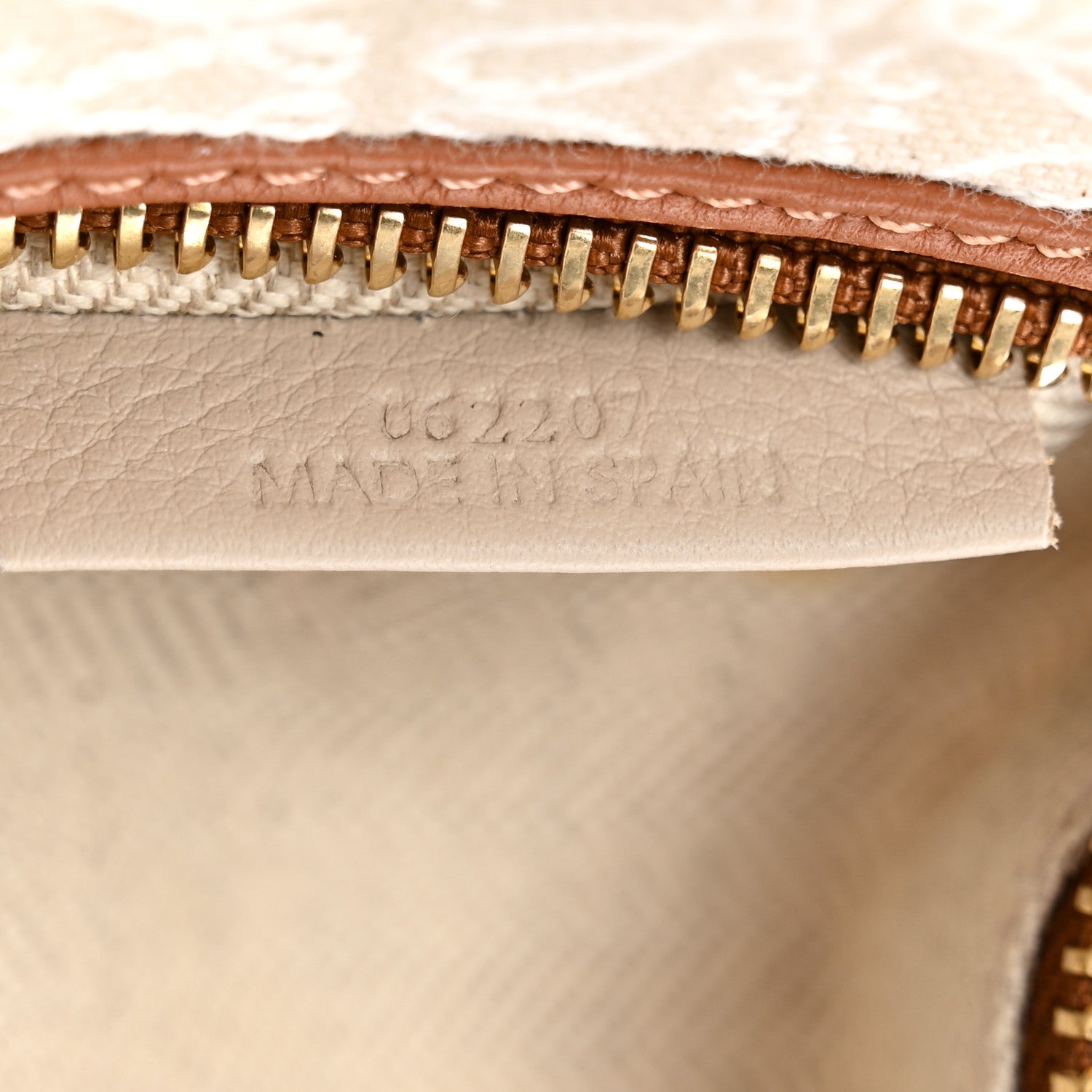 Loewe Jacquard Anagram Calfskin Small Cubi Bag Ecru Tan 7 of 11