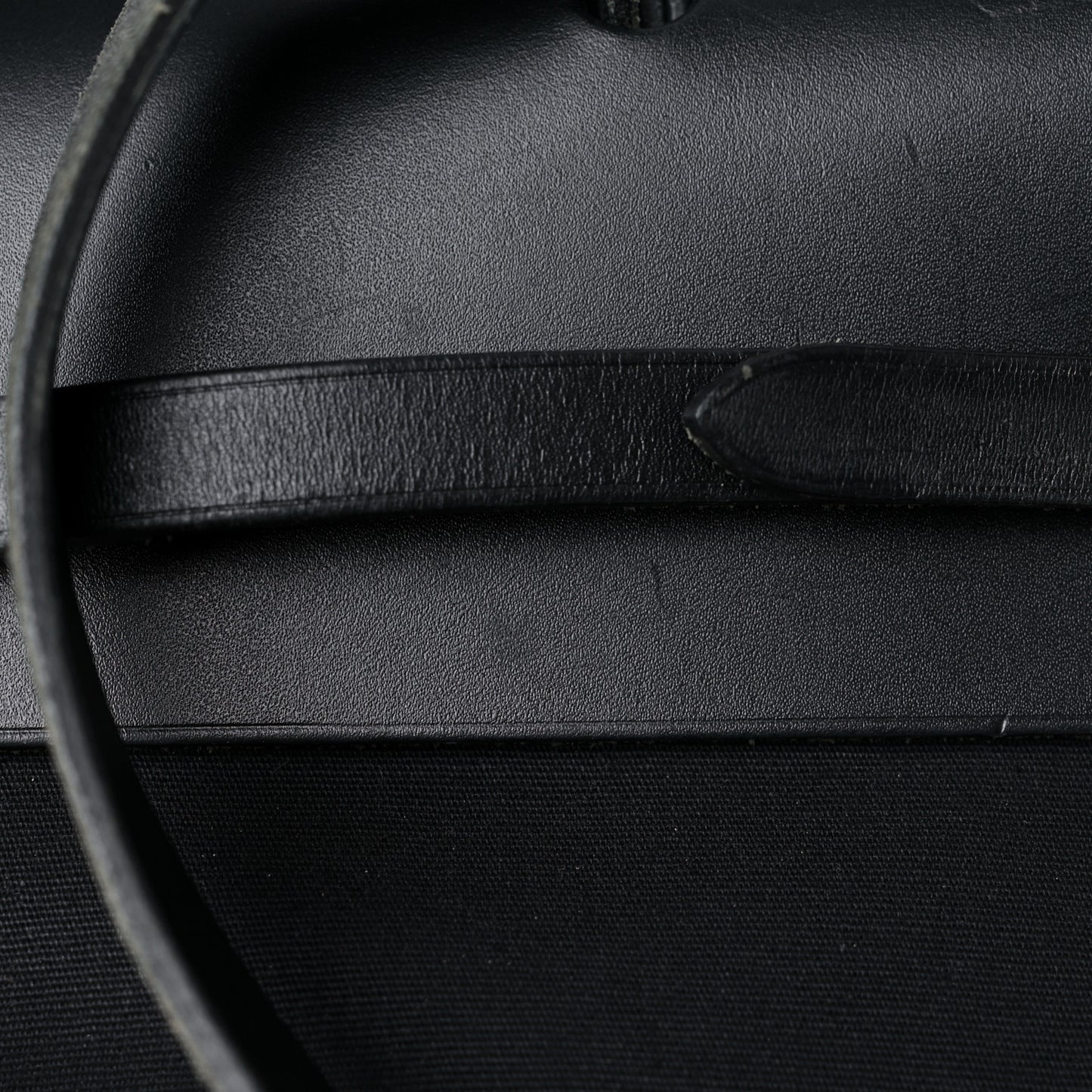 Toile Vache Calfskin Herbag 39 MM Black