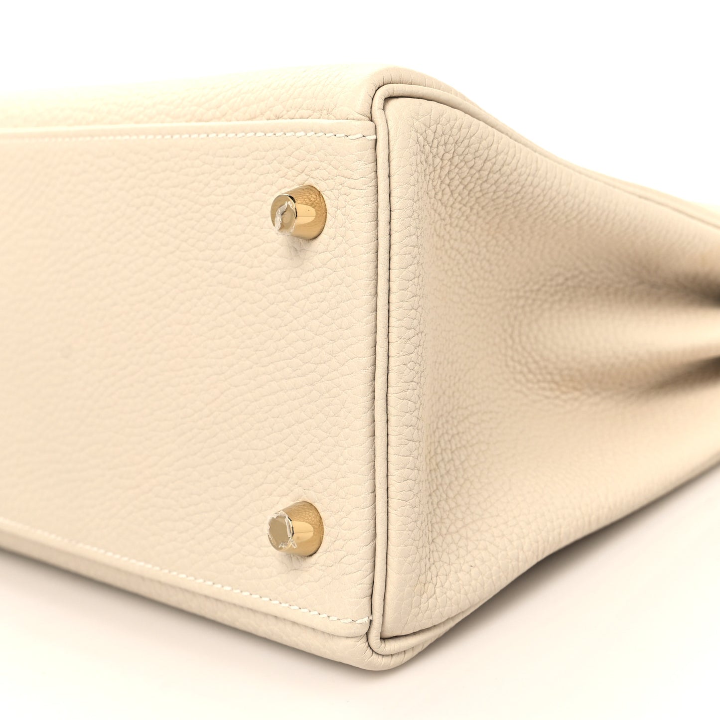 Togo Kelly Retourne 28 Craie