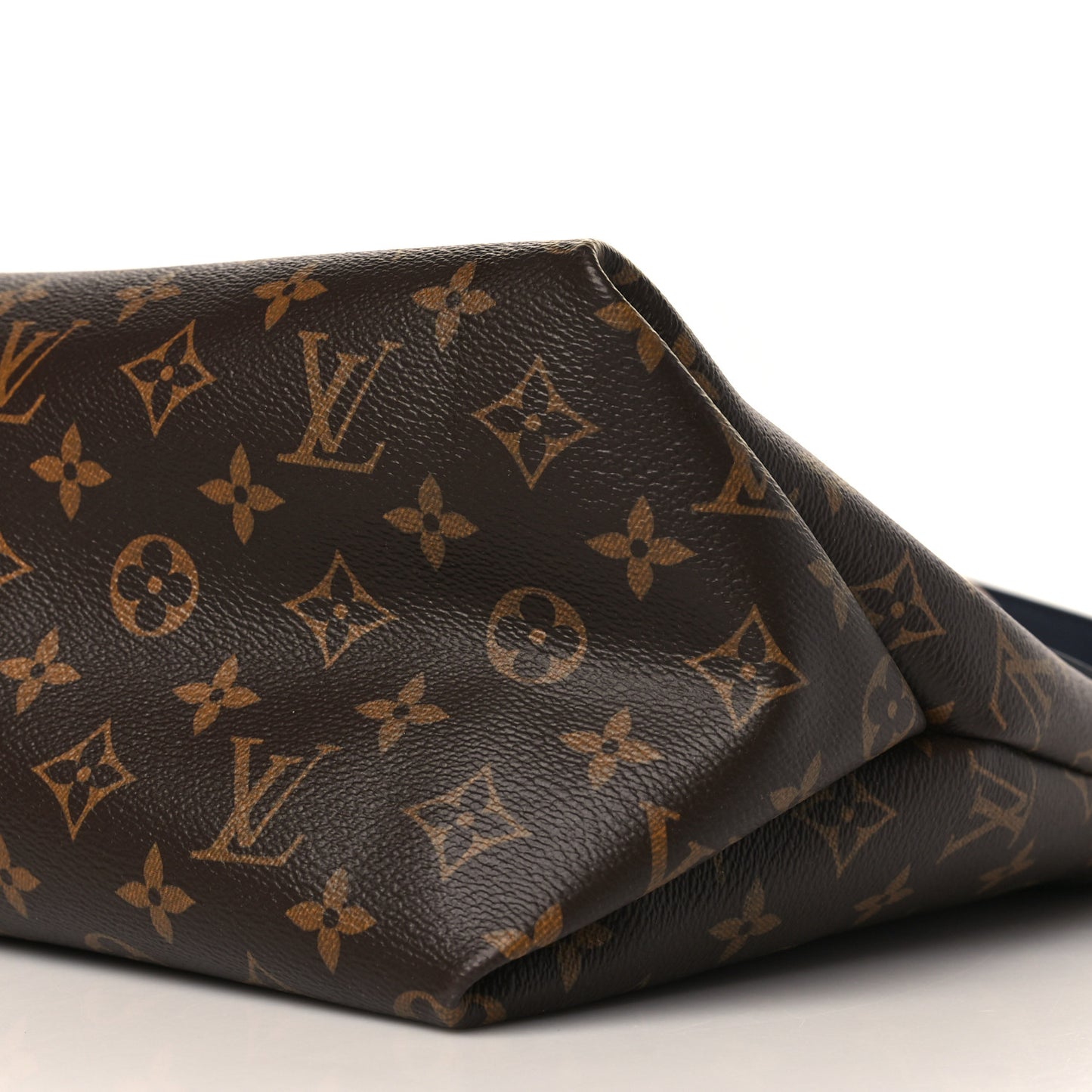Monogram Beaubourg MM Safran Imperial