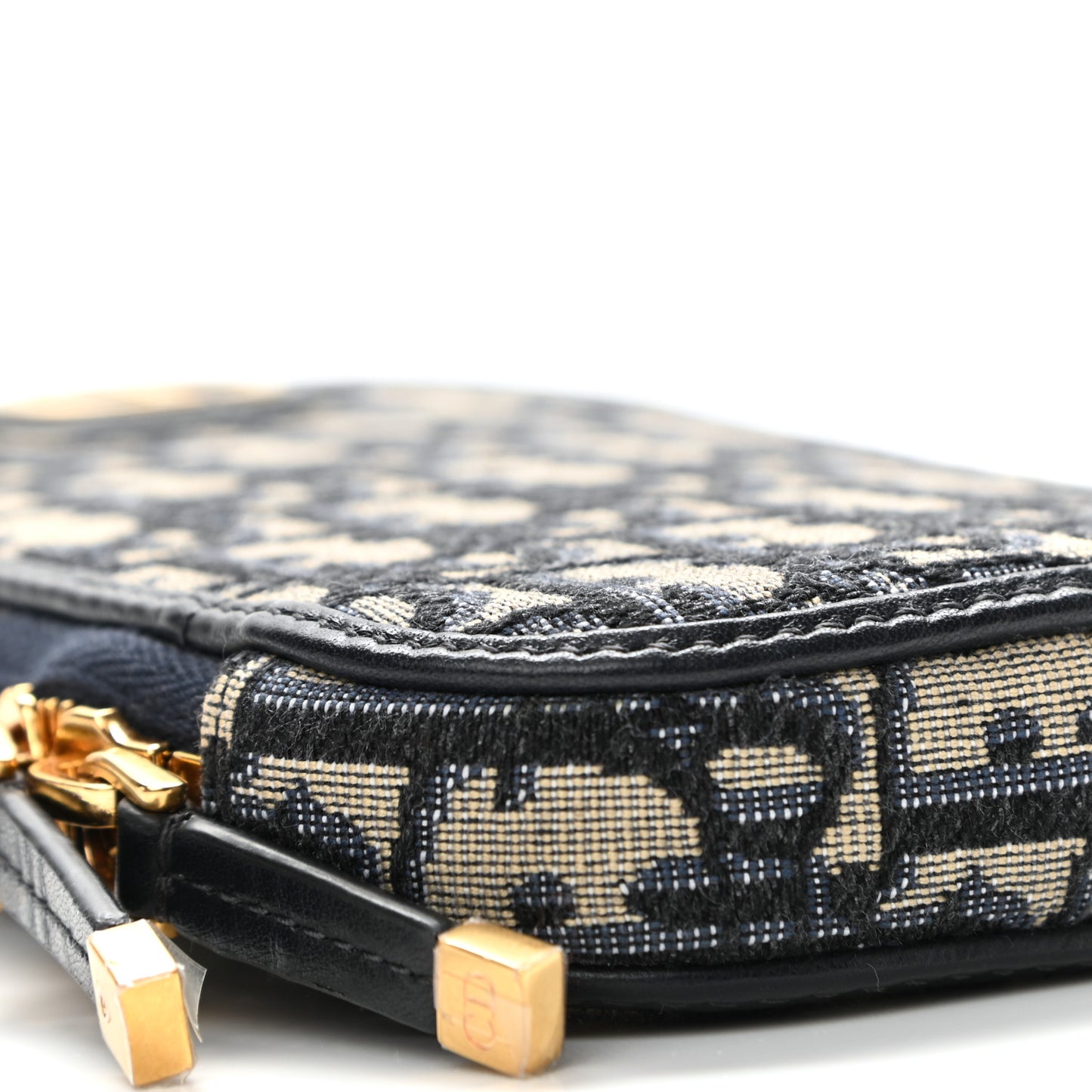 Oblique 30 Montaigne Phone Holder Blue