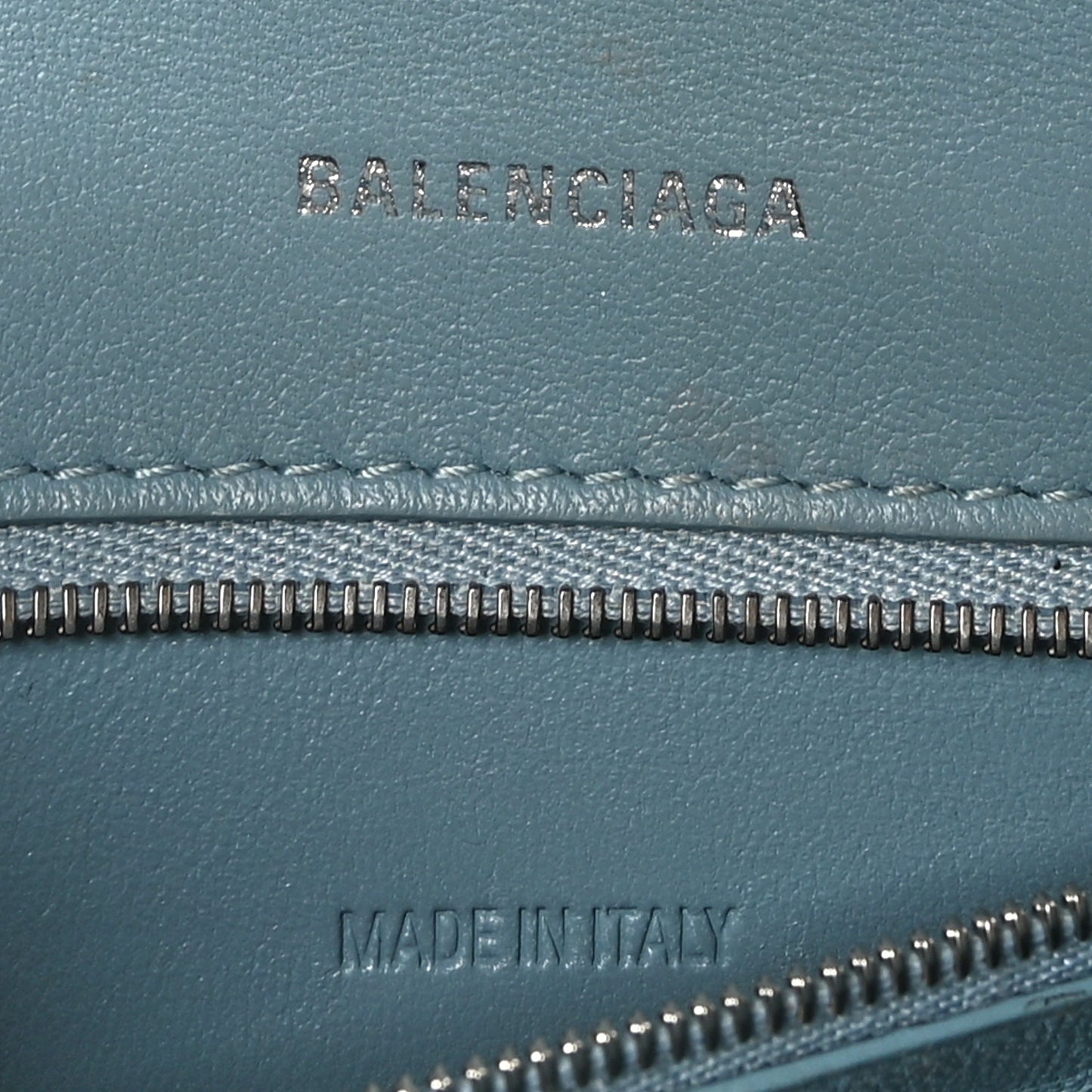 Shiny Calfskin Crocodile Embossed Small Hourglass Top Handle Bag Blue Grey