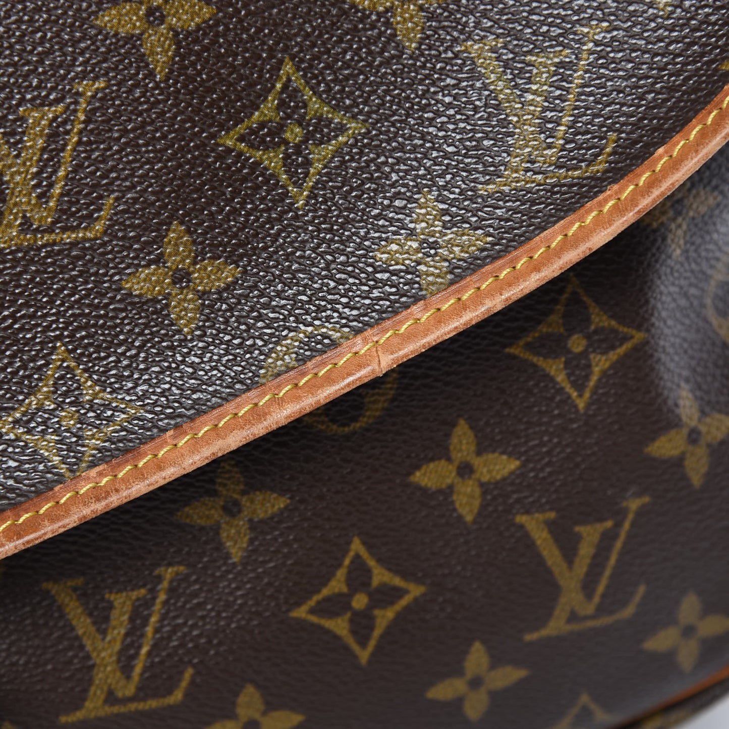 Monogram Saumur 35