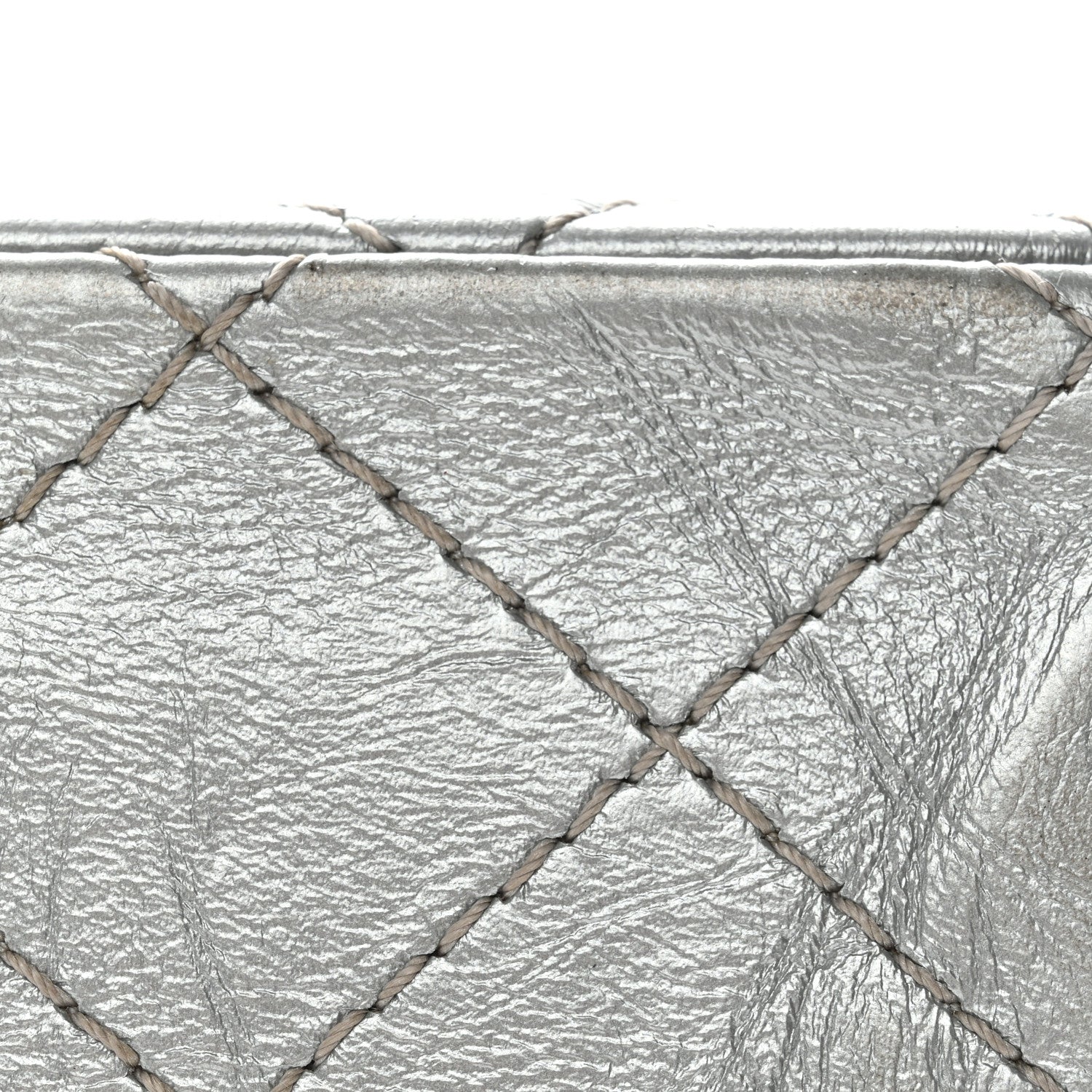 Chanel Metallic Aged Calfskin Quilted 2.55 Reissue 226 Flap Silver 31 of 34