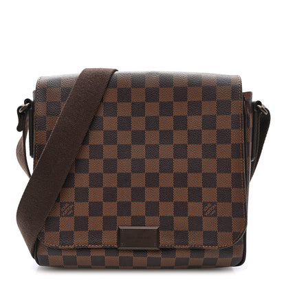 Louis Vuitton Damier Ebene District PM 1 of 9