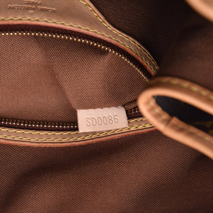 Louis Vuitton Monogram Batignolles Vertical 7 of 14